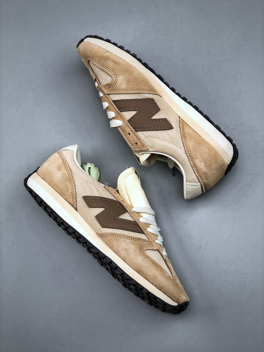 New Balance 471 Series Sneakers with Extra Shoelaces - Retro Style 10 cmp i1746736808490 4258 0 1