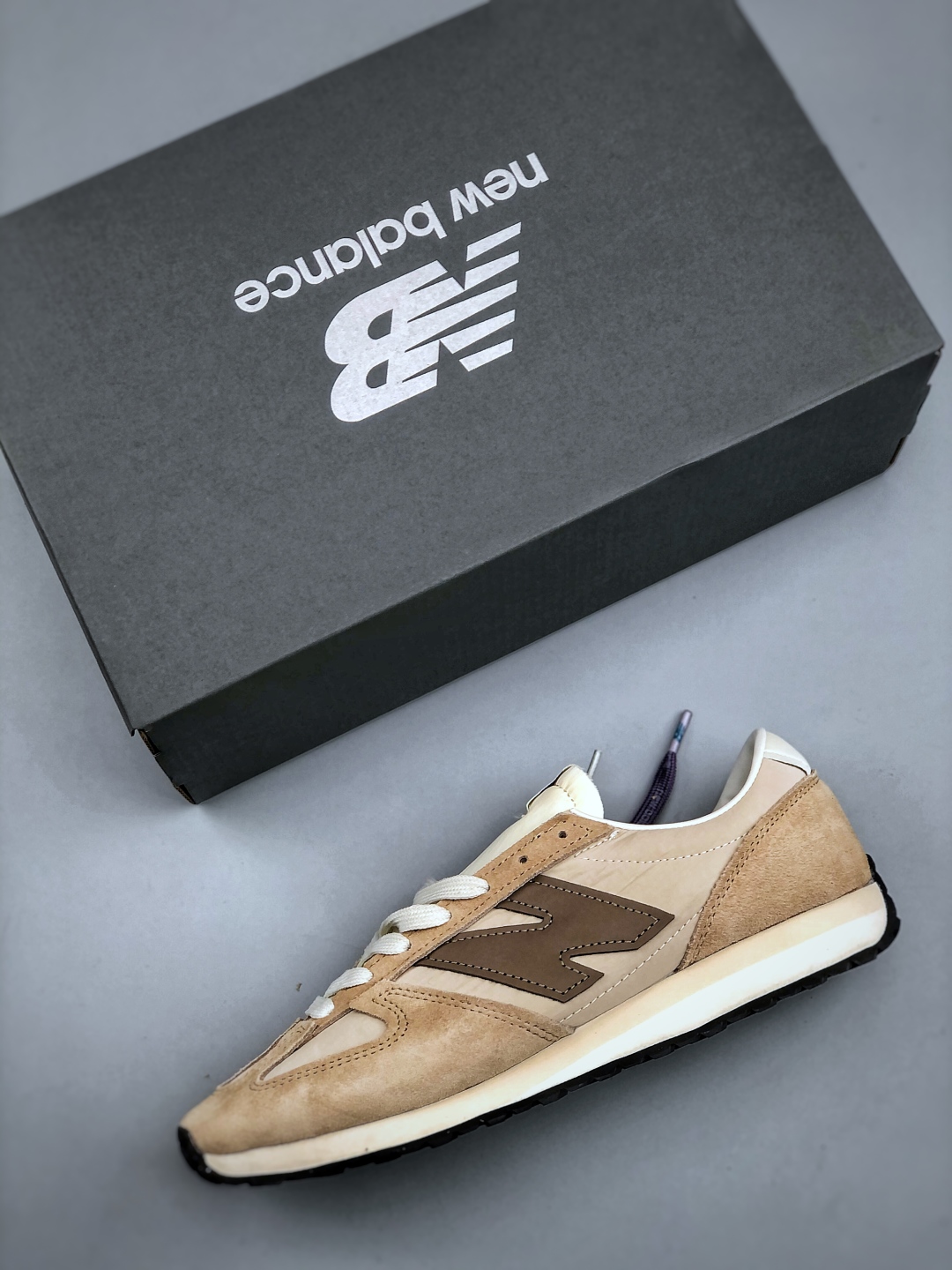New Balance 471 Series Sneakers with Extra Shoelaces - Retro Style 4 cmp i1746736823175 5583 0 2