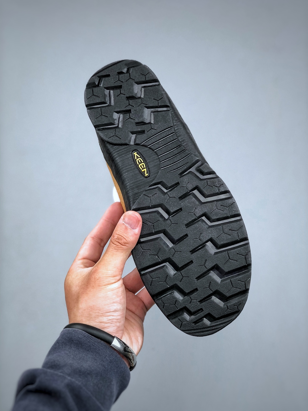 Keen Retro Hiking Sneakers - Lightweight & Stylish for Spring/Summer 9 cmp i1746736857052 3341 0 7