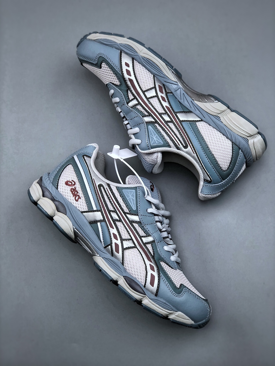 Asics GEL-NYC Low-Top Sneakers - Stylish Running & Casual Shoes 1203A542-020 10 cmp i1746737141071 4895 0 8