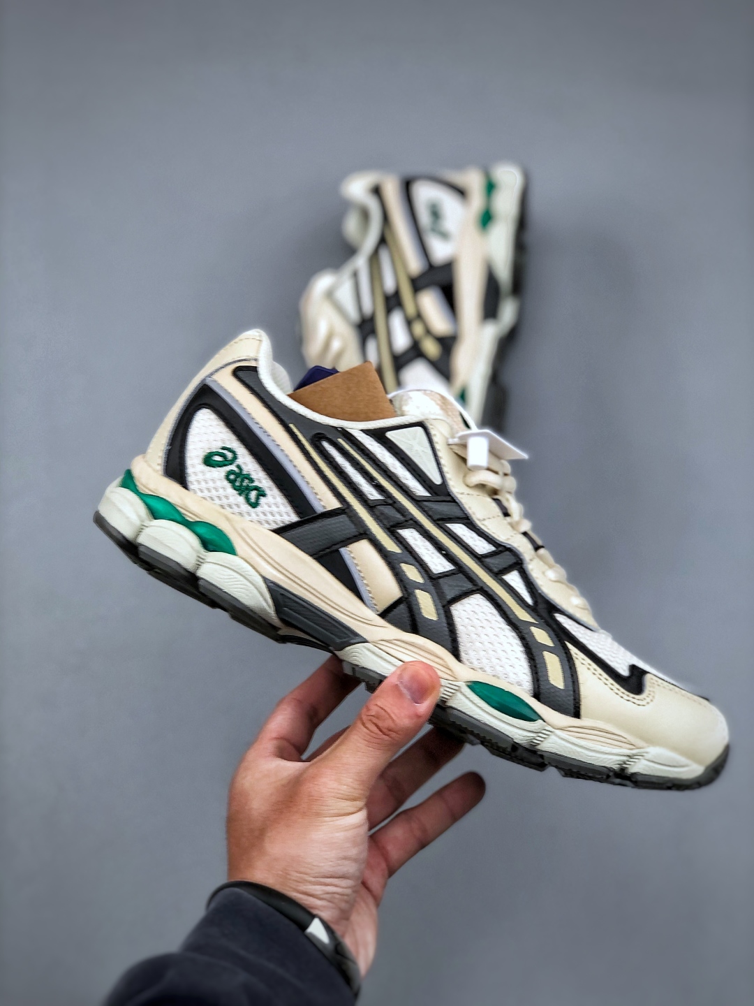 Asics GEL-NYC Low-Top Sneakers - Stylish, Comfortable, and Versatile Shoes 5 cmp i1746737154144 7548 0 3