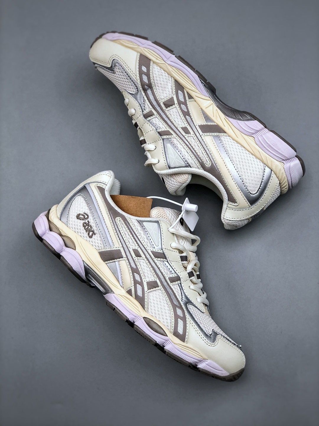 Asics GEL-NYC Low-Top Sneakers - Retro Style, Modern Comfort - Style 1203A542 10 cmp i1746737167402 5749 0 8