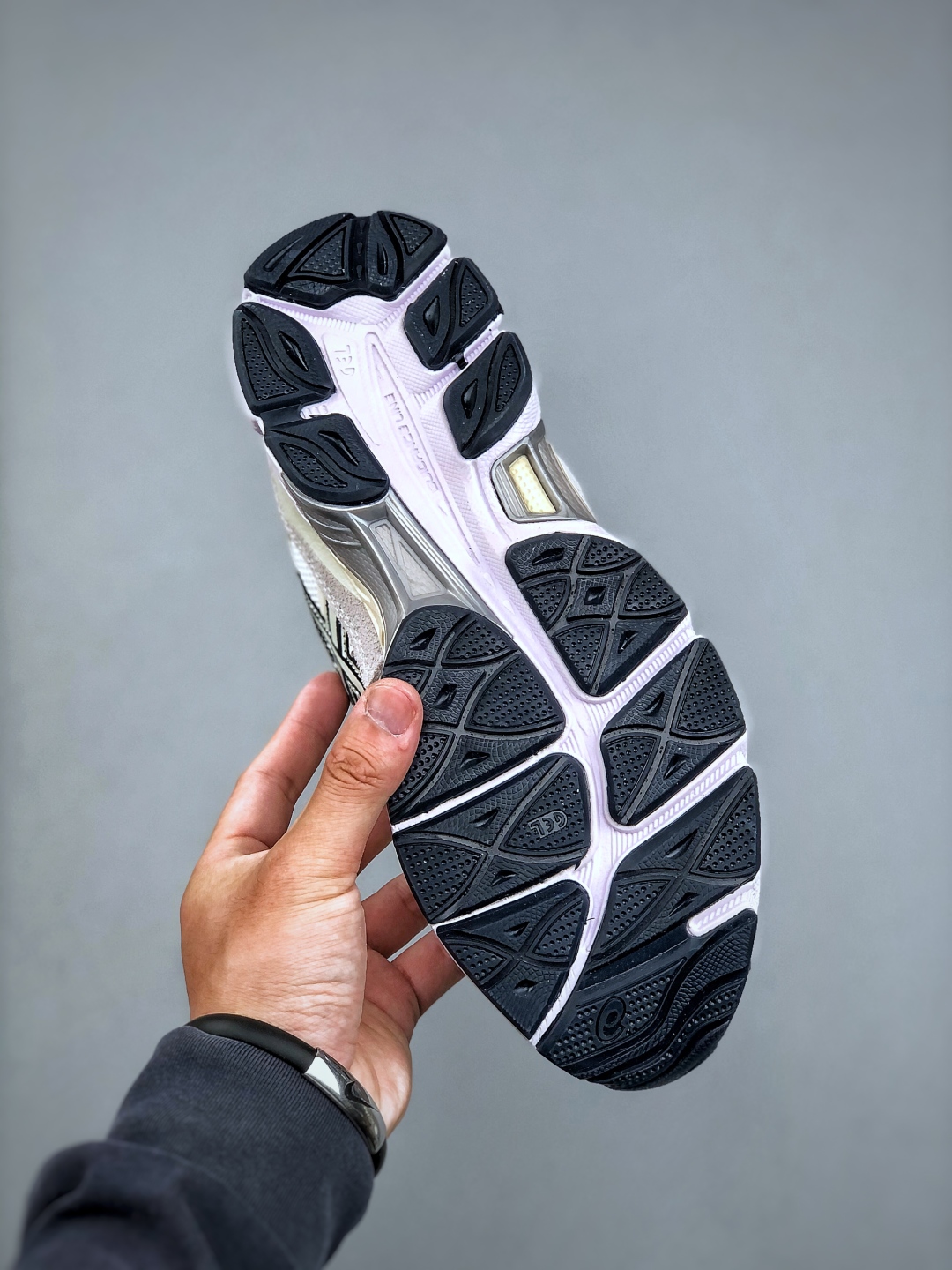 Asics Gel-NYC White Midnight Blue Retro Running Shoes 1203A788-101 9 cmp i1746737181157 1999 0 7