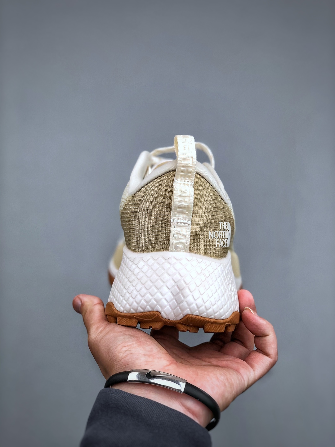 The North Face Altamesa 500 Men's Cream Sneakers - Style & Comfort Combined 8 cmp i1746737265653 6792 0 6