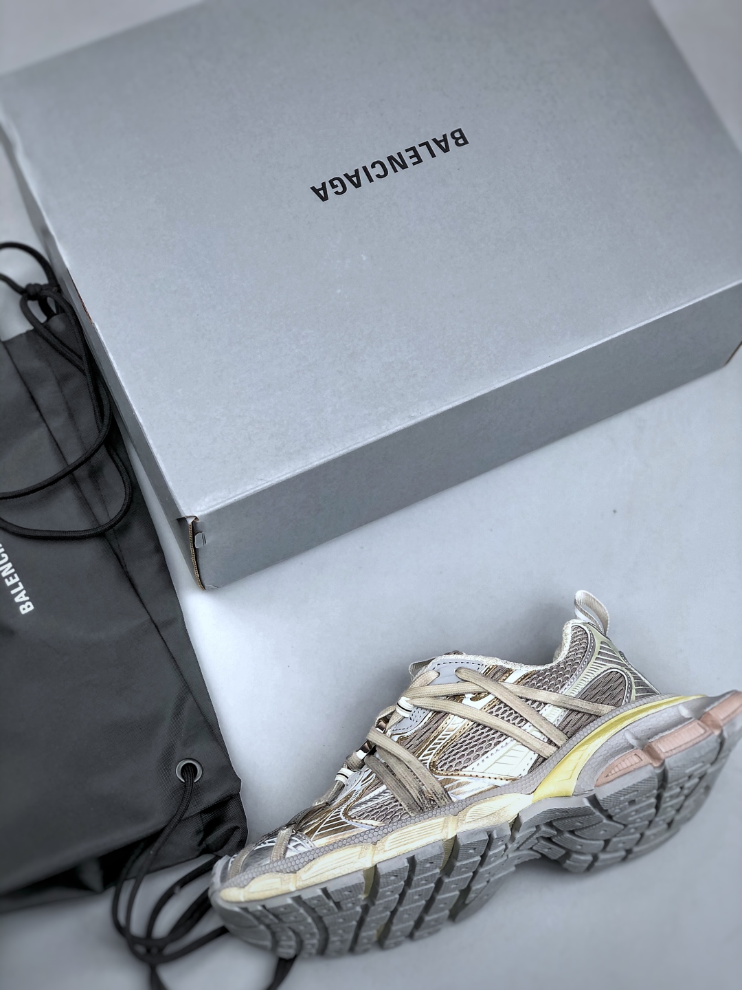Balenciaga Phantom 3XL Sneakers - Metallic Lace-Up Running Shoes for Men & Women 4 cmp i1746738575312 558 0 2