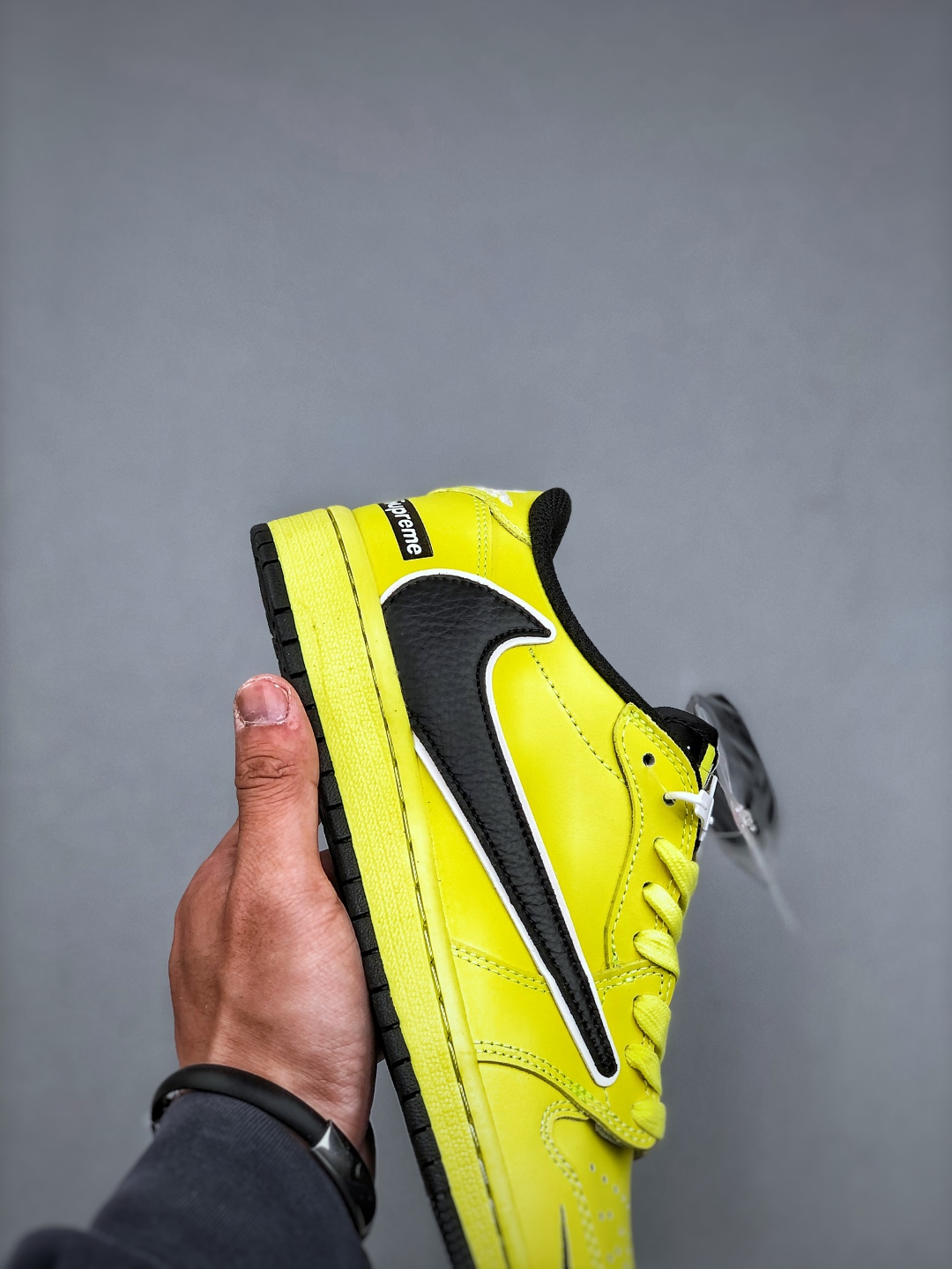 Nike x Supreme Air Jordan 1 Low Lemon Black Sneakers DM7866-701 7 cmp i1746738869534 7157 0 5