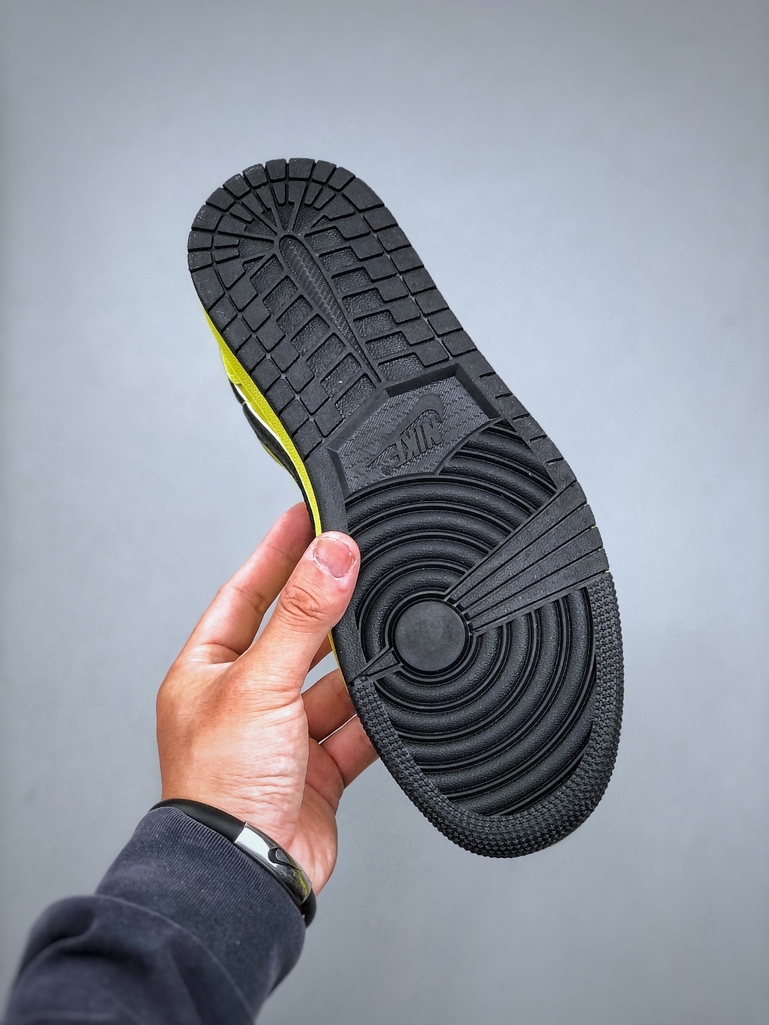 Nike x Supreme Air Jordan 1 Low Lemon Black Sneakers DM7866-701 9 cmp i1746738869543 8504 0 7