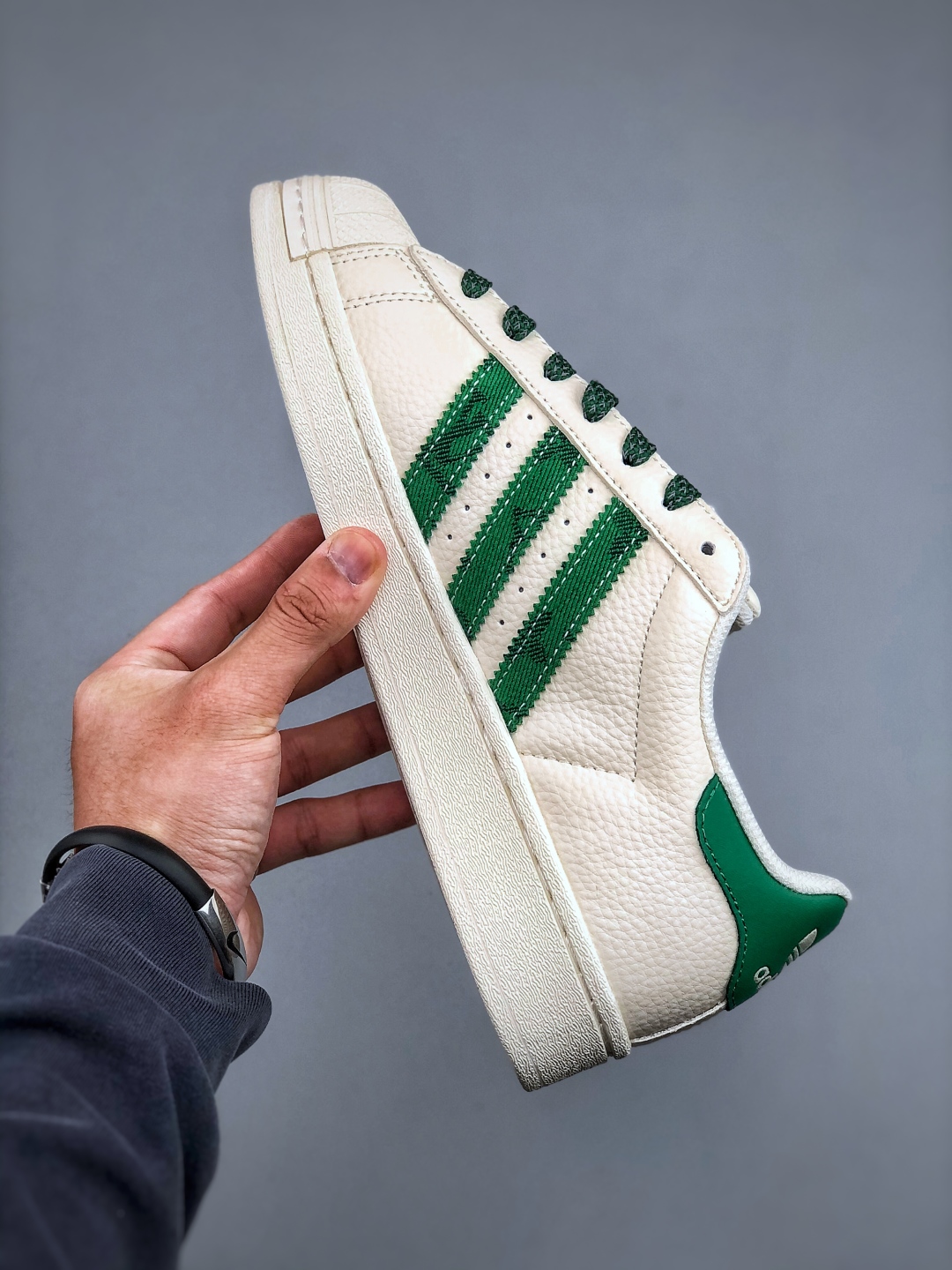 Adidas Team Court x Louis Vuitton Collab Sneakers - Stylish and Unique 3 cmp i1746738914291 7286 0 1