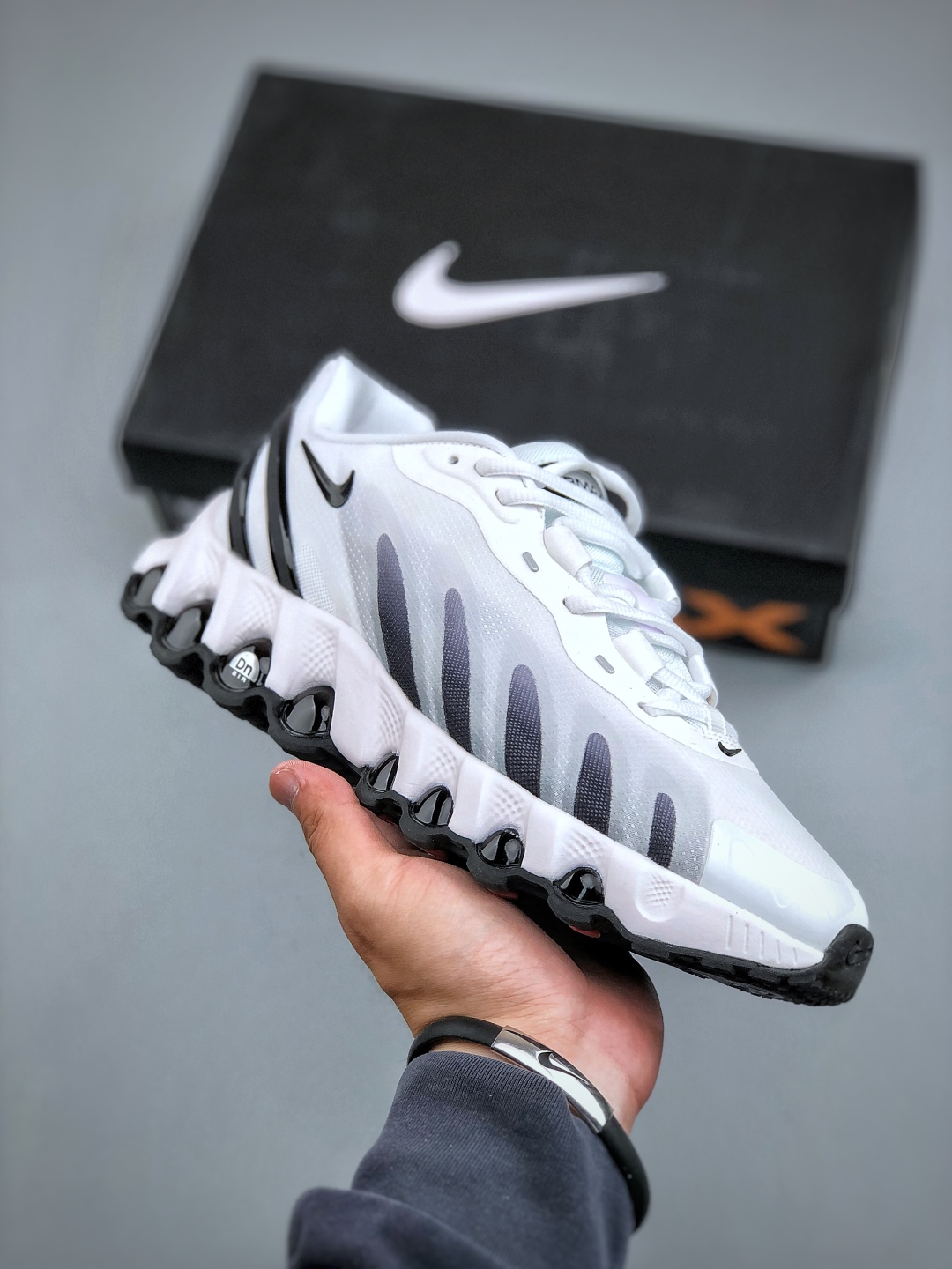Nike Air Max DN8 Full Palm Cushioning Running Shoes - Ultimate Comfort 12 cmp i1746739185492 939 0 10