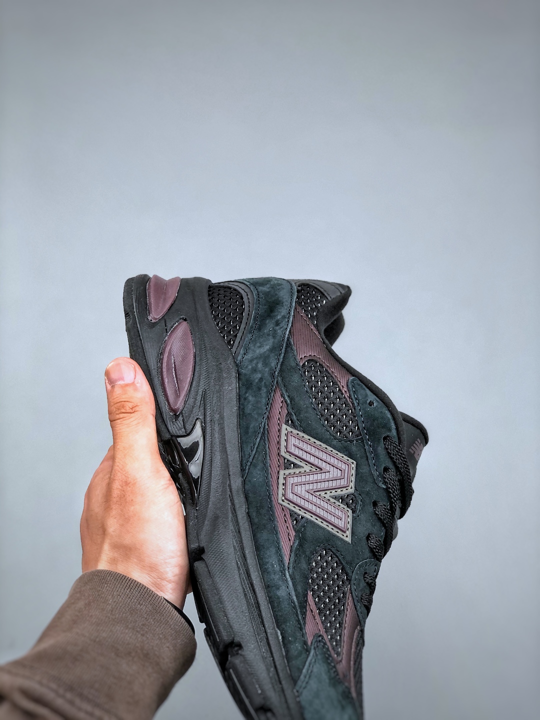 New Balance 2010 Series Retro Casual Sneakers - U2010ETB 7 cmp i1746822744160 5175 0 5
