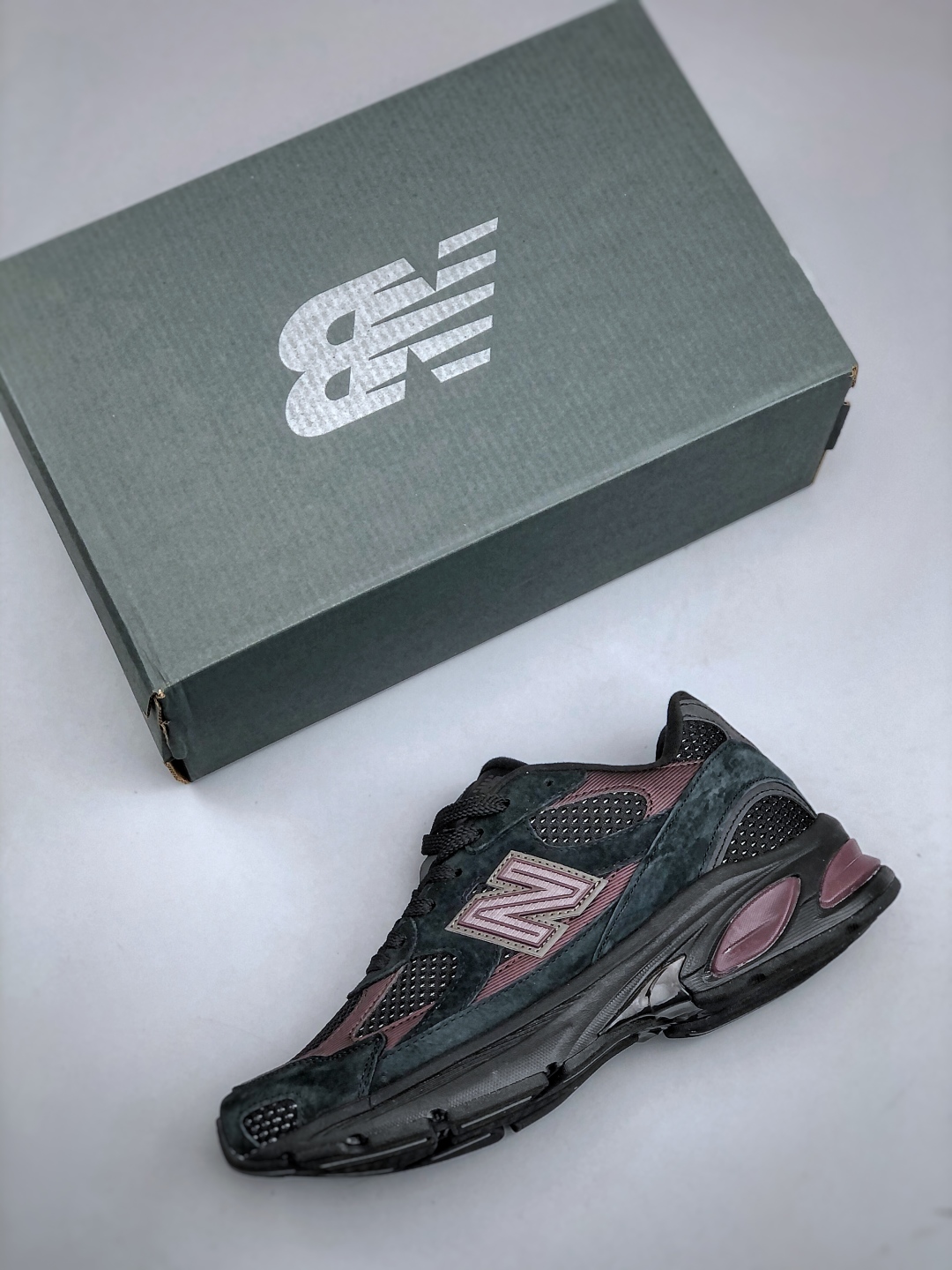 New Balance 2010 Series Retro Casual Sneakers - U2010ETB 4 cmp i1746822745700 6019 0 2