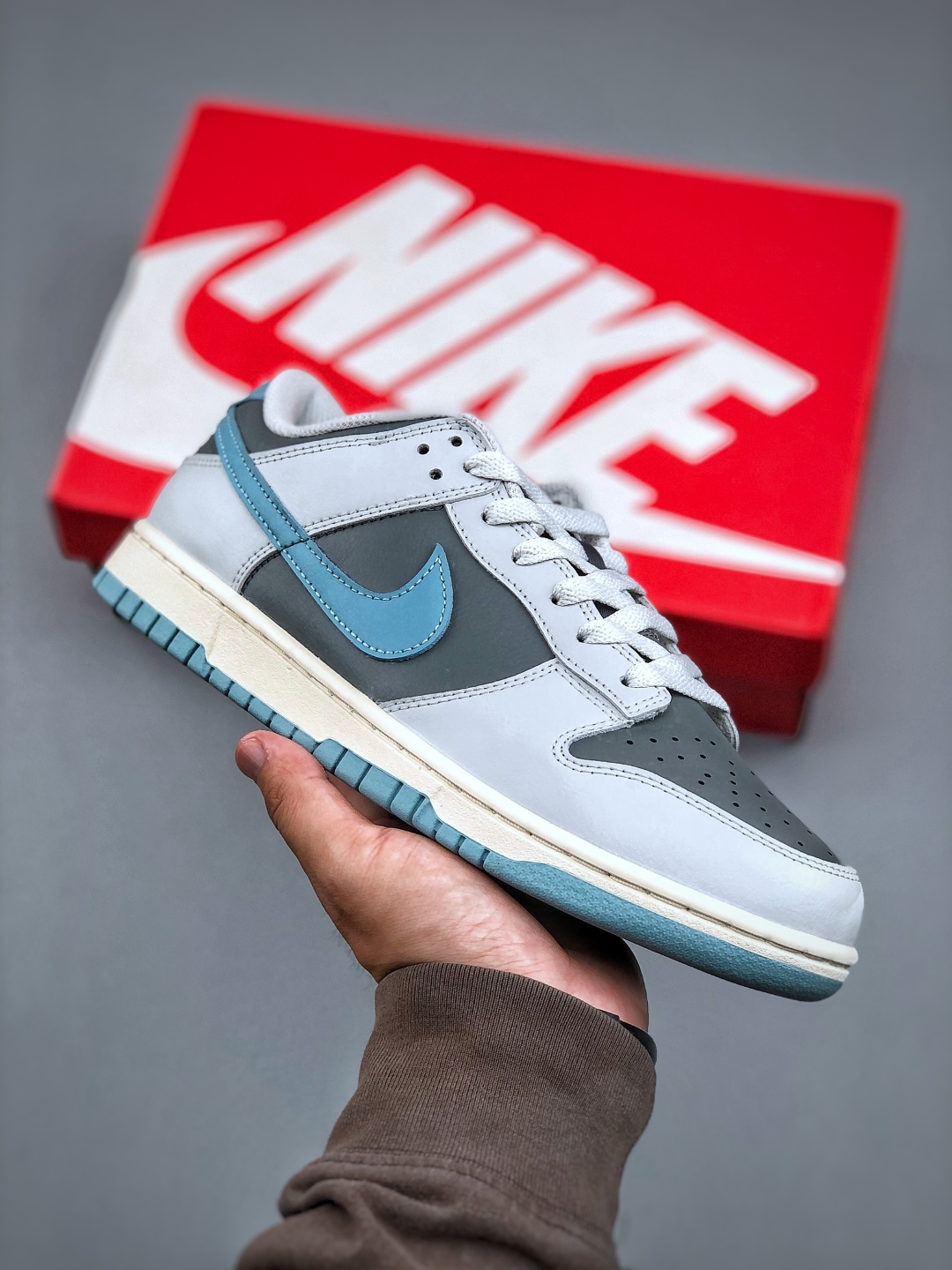 Nike SB Dunk Low Gray Blue Casual Sneakers HF5441-001 2 cmp i1746822771799 2732 0 0