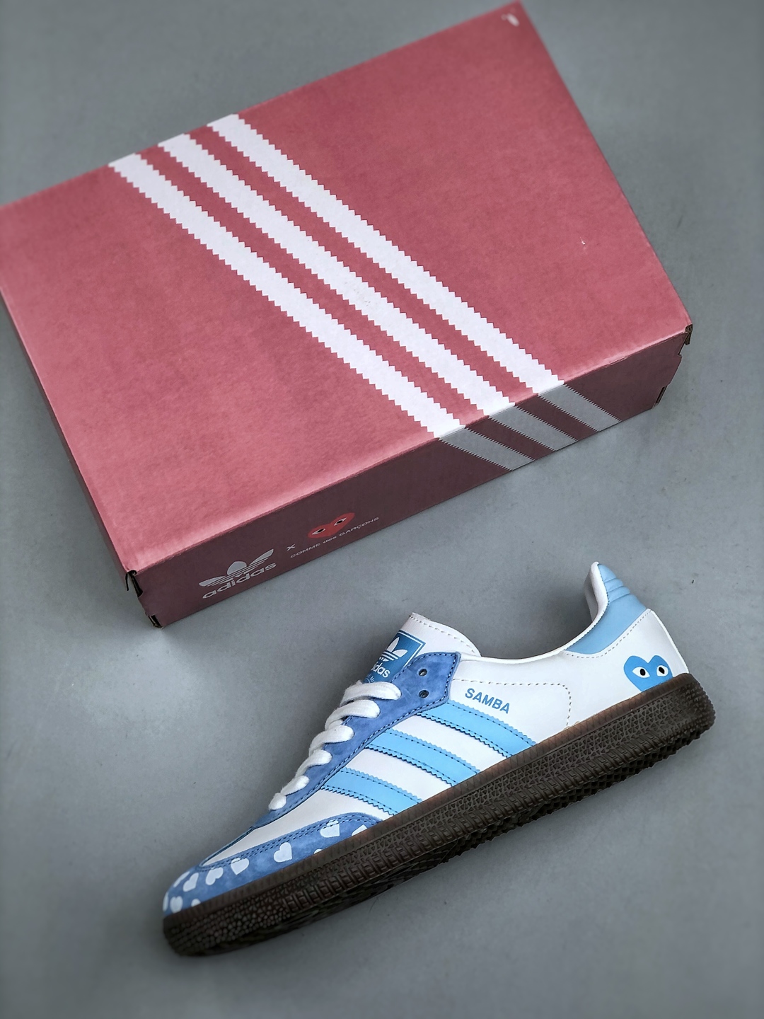 Adidas Originals Samba OG x Comme des Garcons White Blue Sneakers 4 cmp i1746822830930 1561 0 2