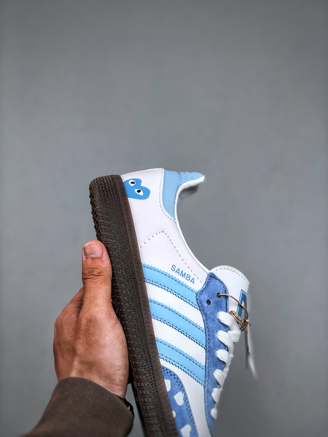 Adidas Originals Samba OG x Comme des Garcons White Blue Sneakers 7 cmp i1746822835054 6980 0 5
