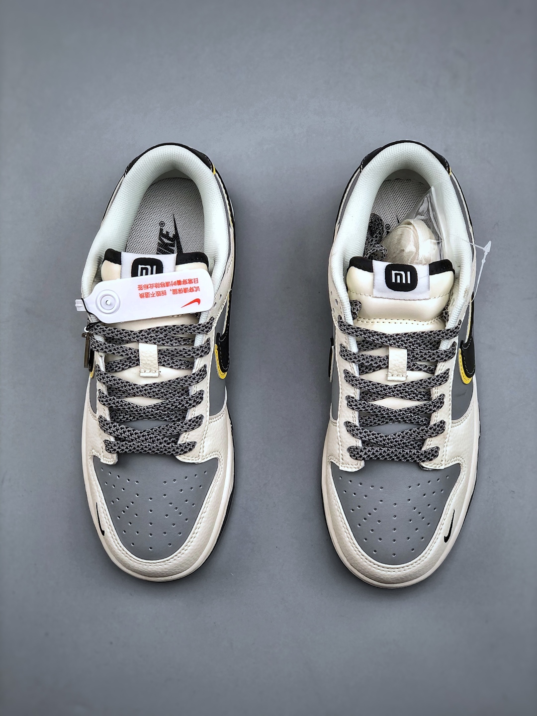 Nike SB Dunk Low "Xiaomi SU7 Ultra" Custom Sneakers - Limited Edition 6 cmp i1746823670114 7280 0 4