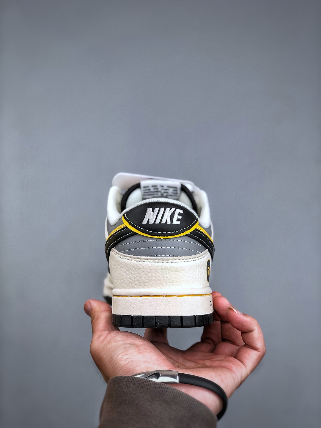 Nike SB Dunk Low "Xiaomi SU7 Ultra" Custom Sneakers - Limited Edition 8 cmp i1746823672375 4532 0 6