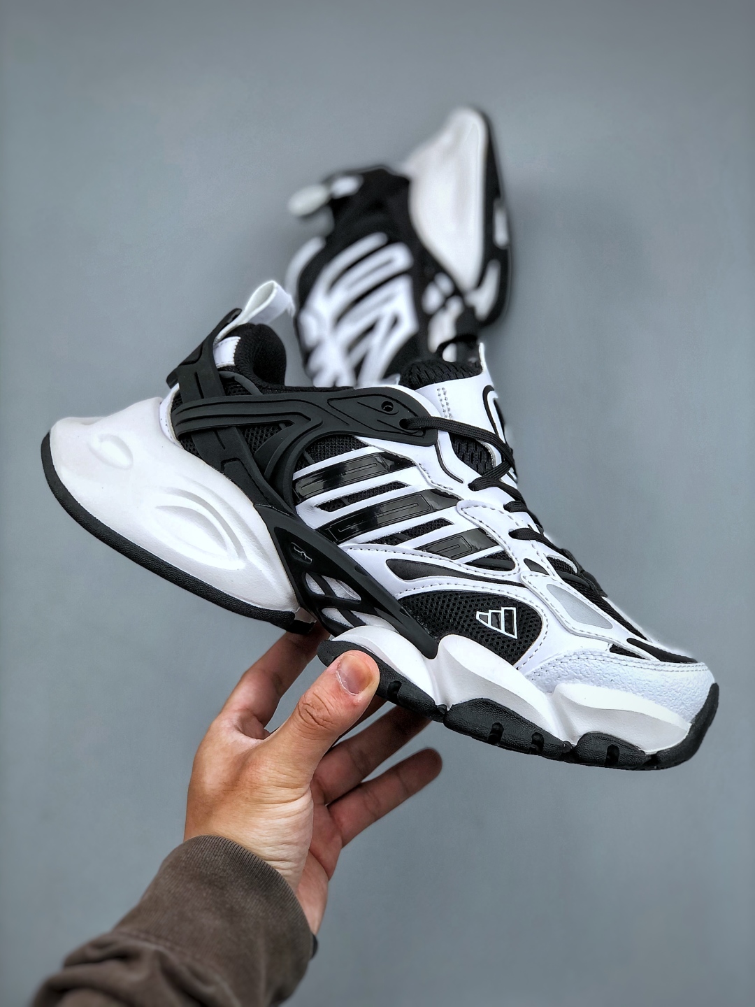 Adidas XLG Runner Deluxe CNY - Retro Cyberpunk Style Sneakers 5 cmp i1746823891038 8635 0 3