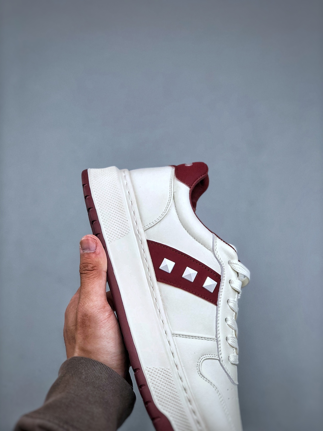 420 新货Valentino 华伦天奴 Rockstud untitled 厚底休闲铆钉小白鞋