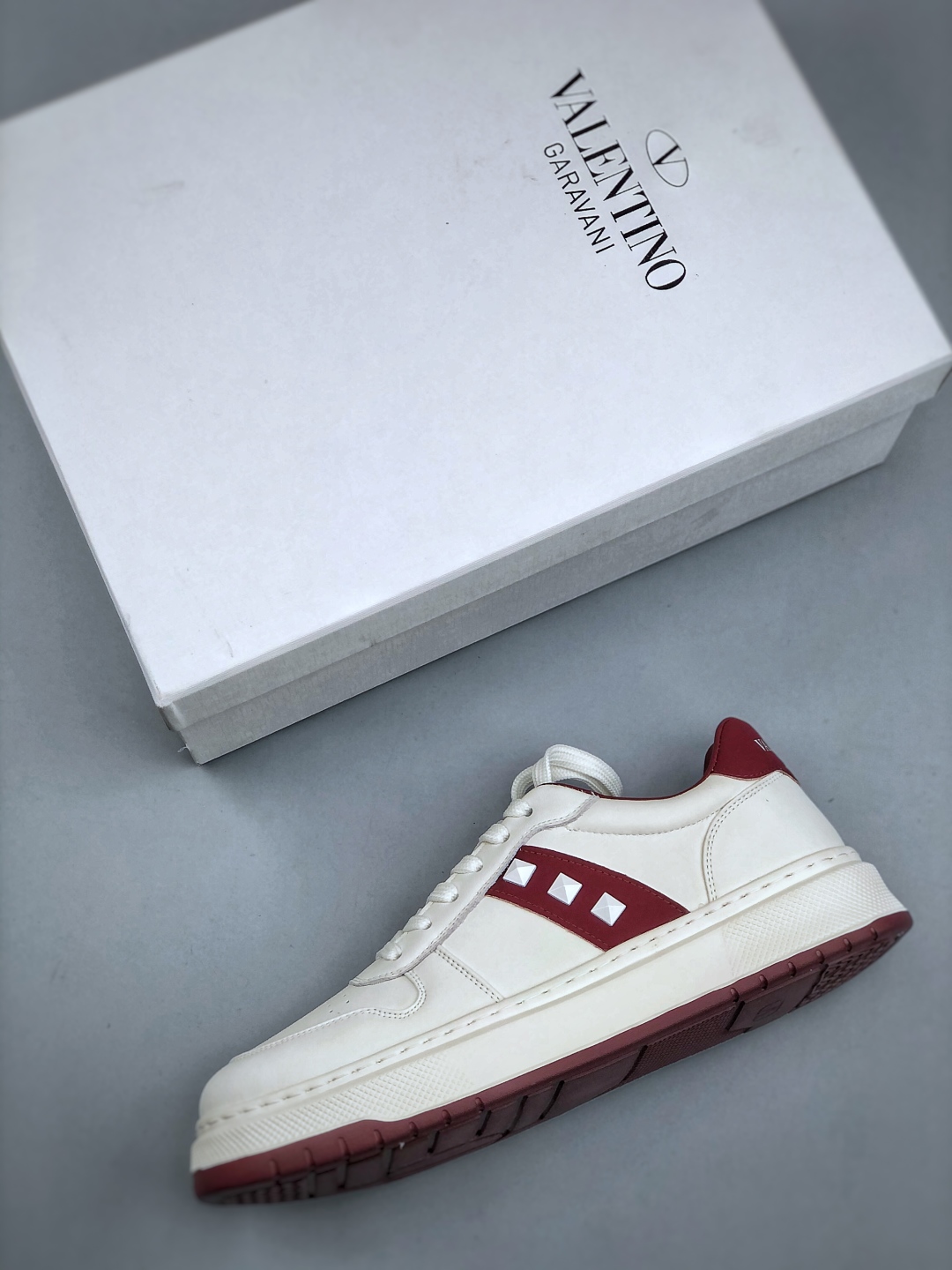 420 新货Valentino 华伦天奴 Rockstud untitled 厚底休闲铆钉小白鞋