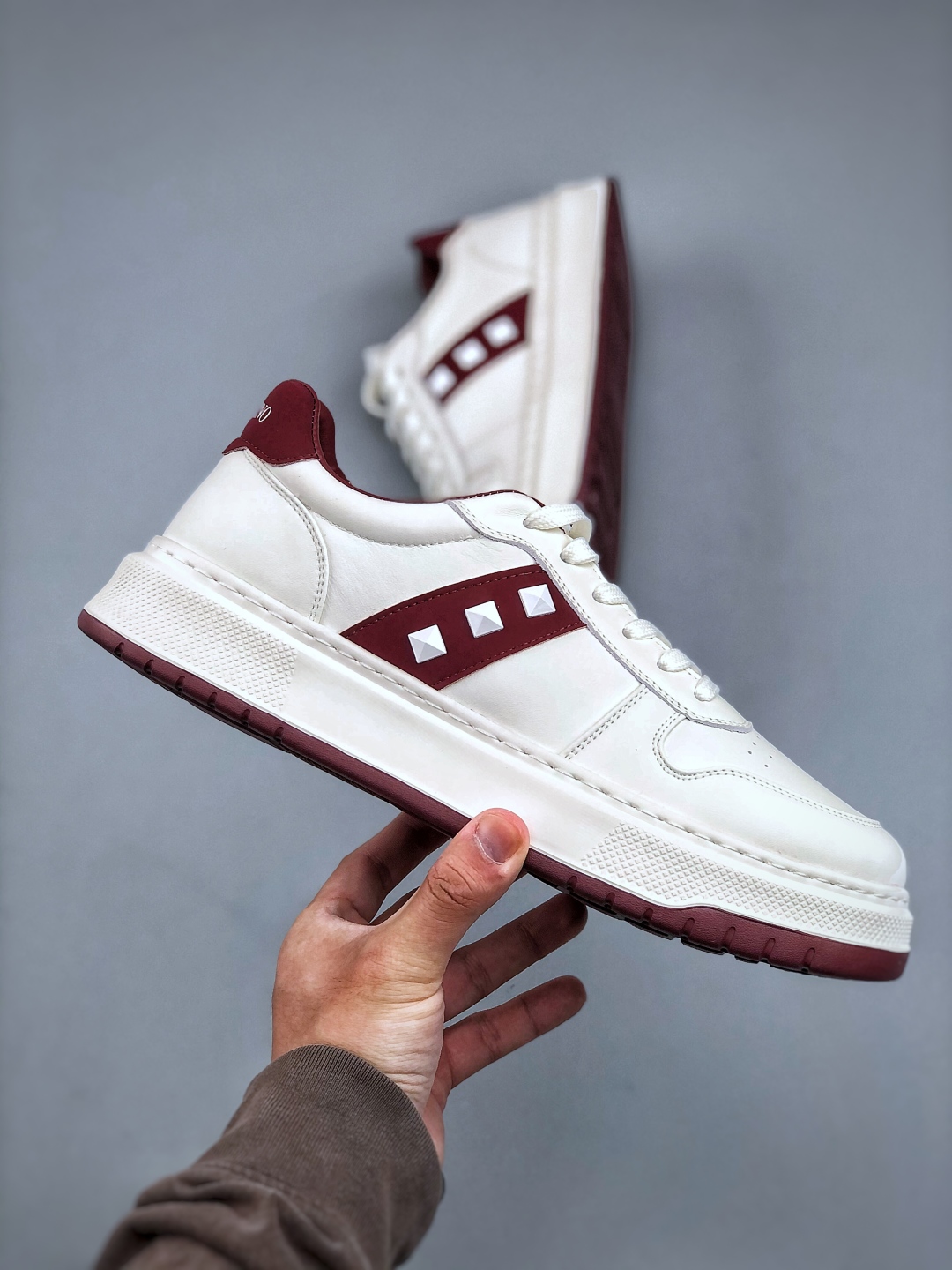 420 新货Valentino 华伦天奴 Rockstud untitled 厚底休闲铆钉小白鞋