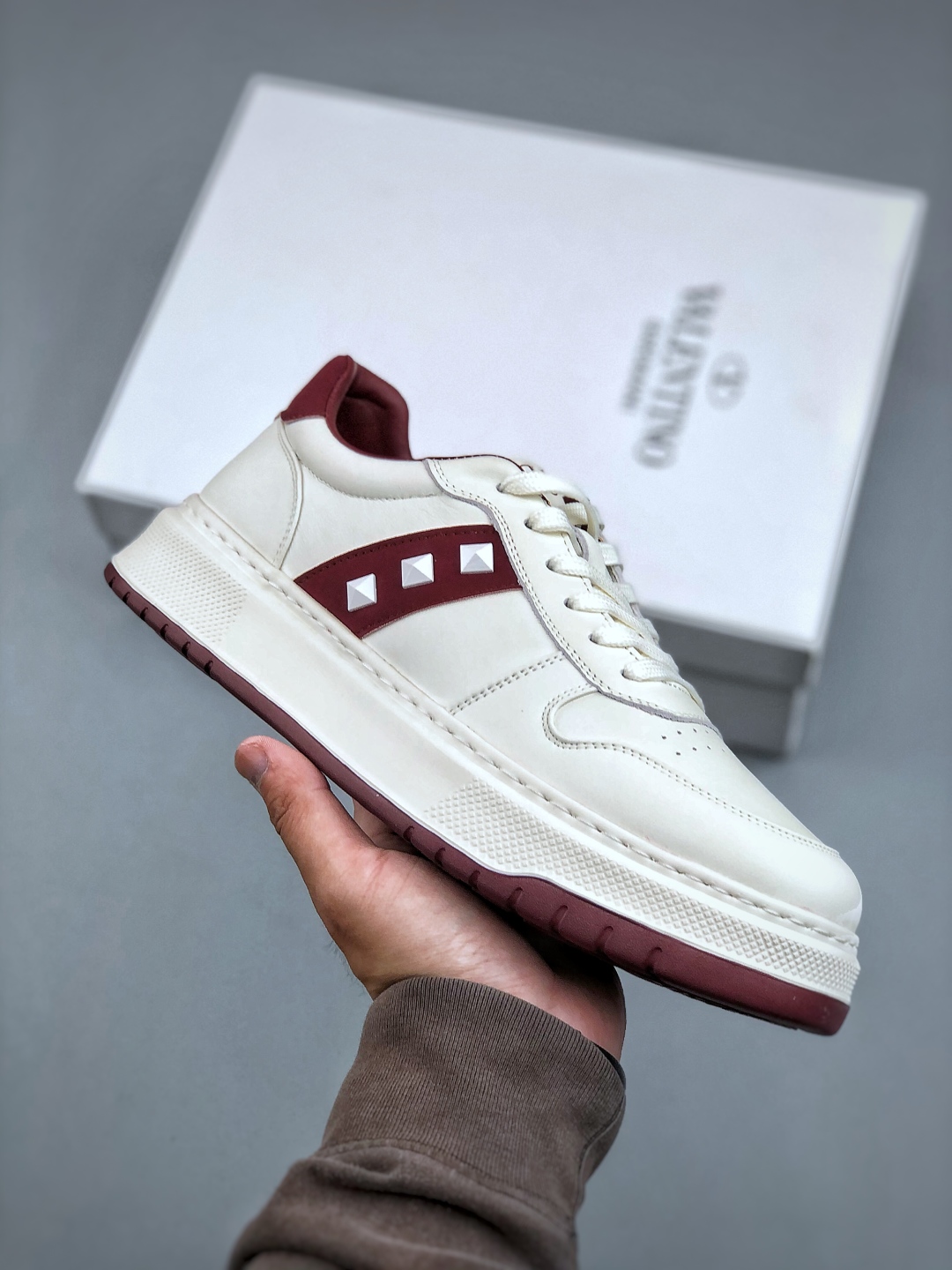 420 新货Valentino 华伦天奴 Rockstud untitled 厚底休闲铆钉小白鞋