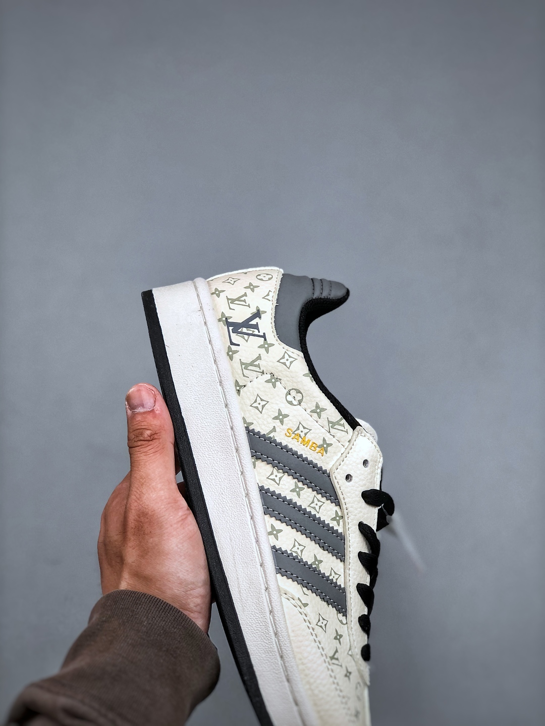 Adidas x Louis Vuitton Samba: Exclusive Designer Collaboration Sneakers 7 cmp i1746824040623 4595 0 5