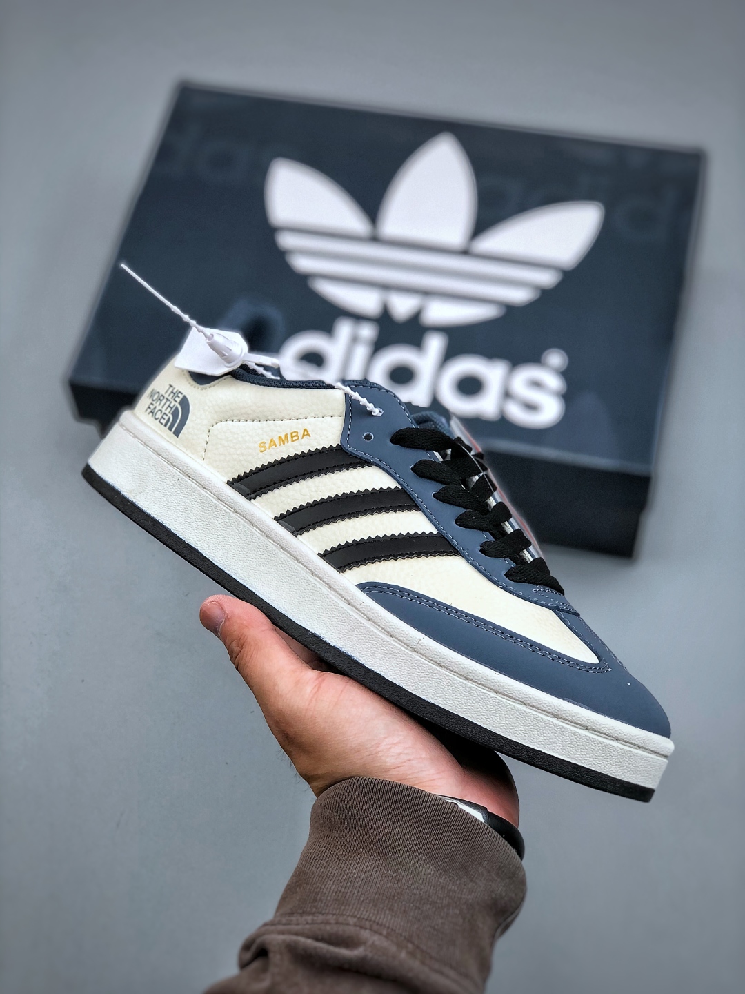 Adidas Samba Indoor W The North Face Campus Sneakers LJ9908 2 cmp i1746824055182 8923 0 0