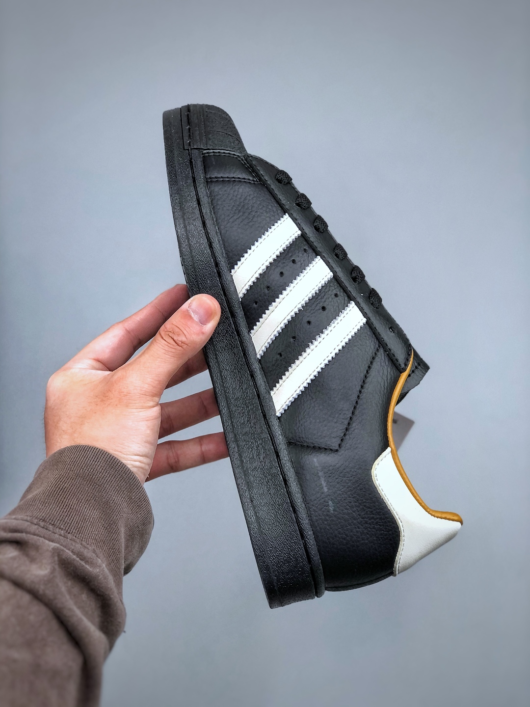 Adidas Superstar 82 MIG JJJJound Classic Shell Toe Low-Top Sneakers 3 cmp i1746824131929 3520 0 1