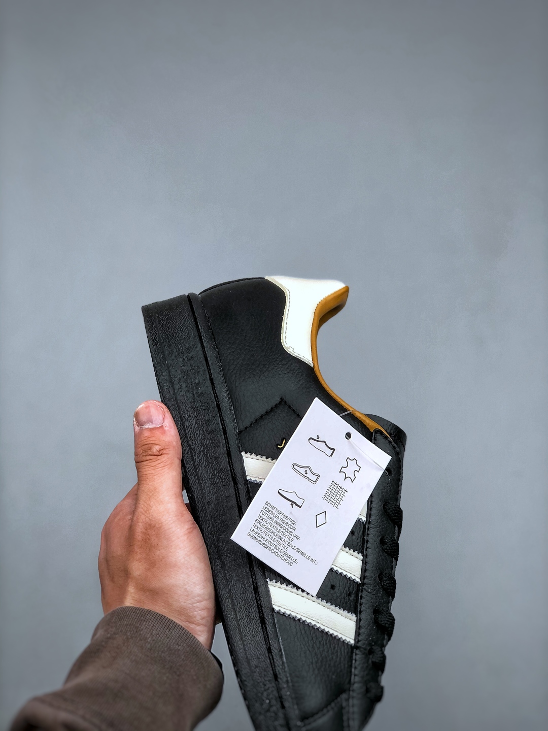 Adidas Superstar 82 MIG JJJJound Classic Shell Toe Low-Top Sneakers 7 cmp i1746824133907 8471 0 5