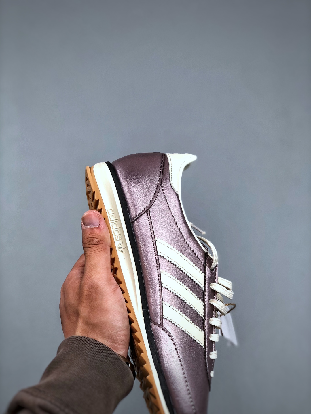 Adidas Originals SL 72: Retro Running Shoes - Lightweight Comfort & Style 7 cmp i1746824168372 3283 0 5