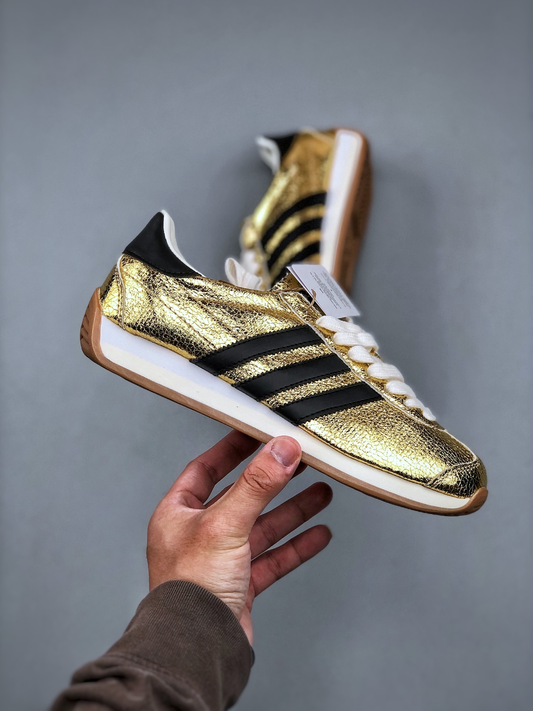 Adidas Originals Country JQ5110: Gold Leather Casual Sneakers 5 cmp i1746824197211 6678 0 3