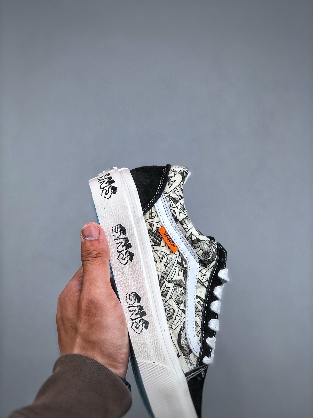 Vans Old Skool Vault OG x SNS Black and White Illustration Canvas Sneaker 7 cmp i1746824369681 3774 0 5