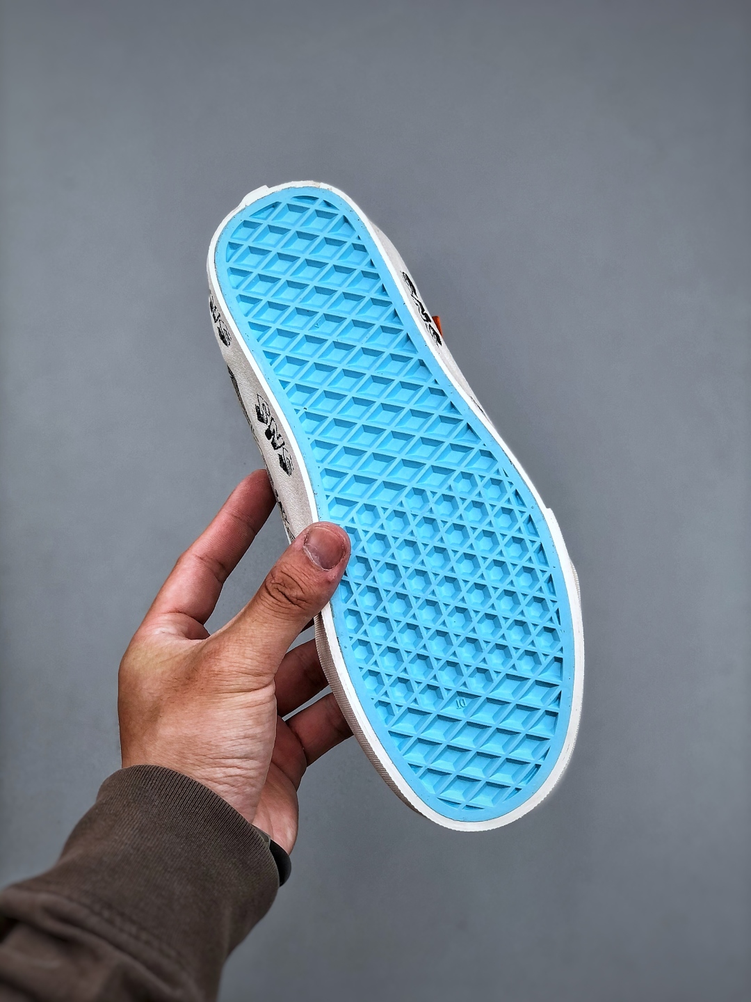 Vans Old Skool Vault OG x SNS Black and White Illustration Canvas Sneaker 9 cmp i1746824369681 9655 0 7