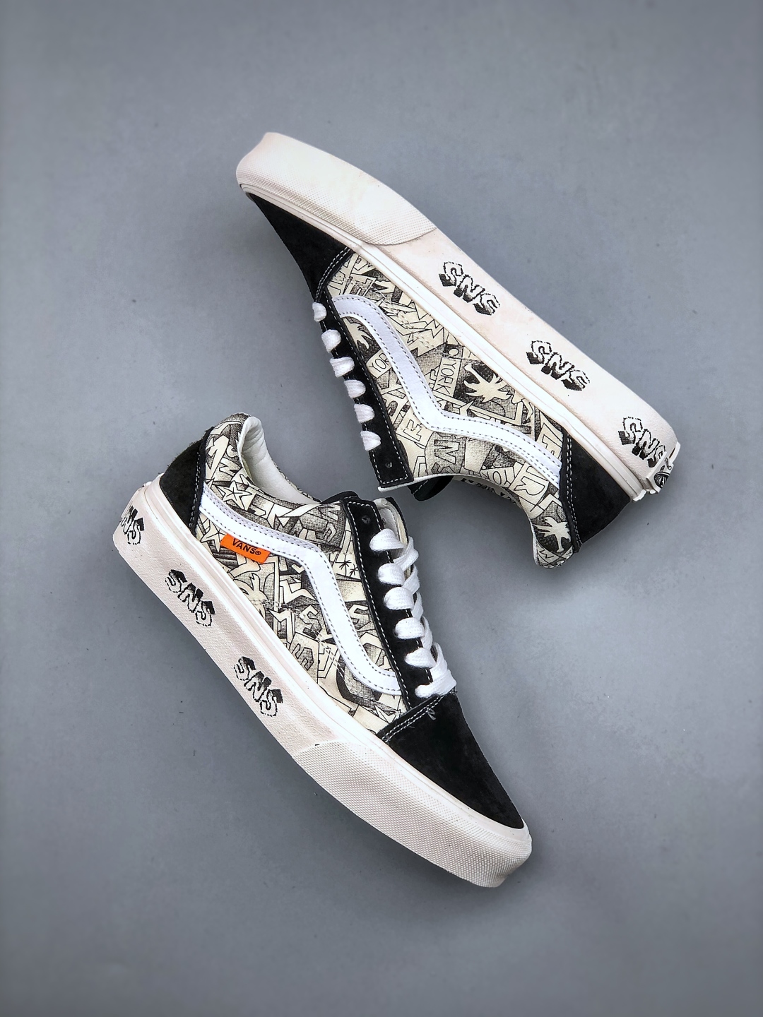 Vans Old Skool Vault OG x SNS Black and White Illustration Canvas Sneaker 10 cmp i1746824369682 4228 0 8