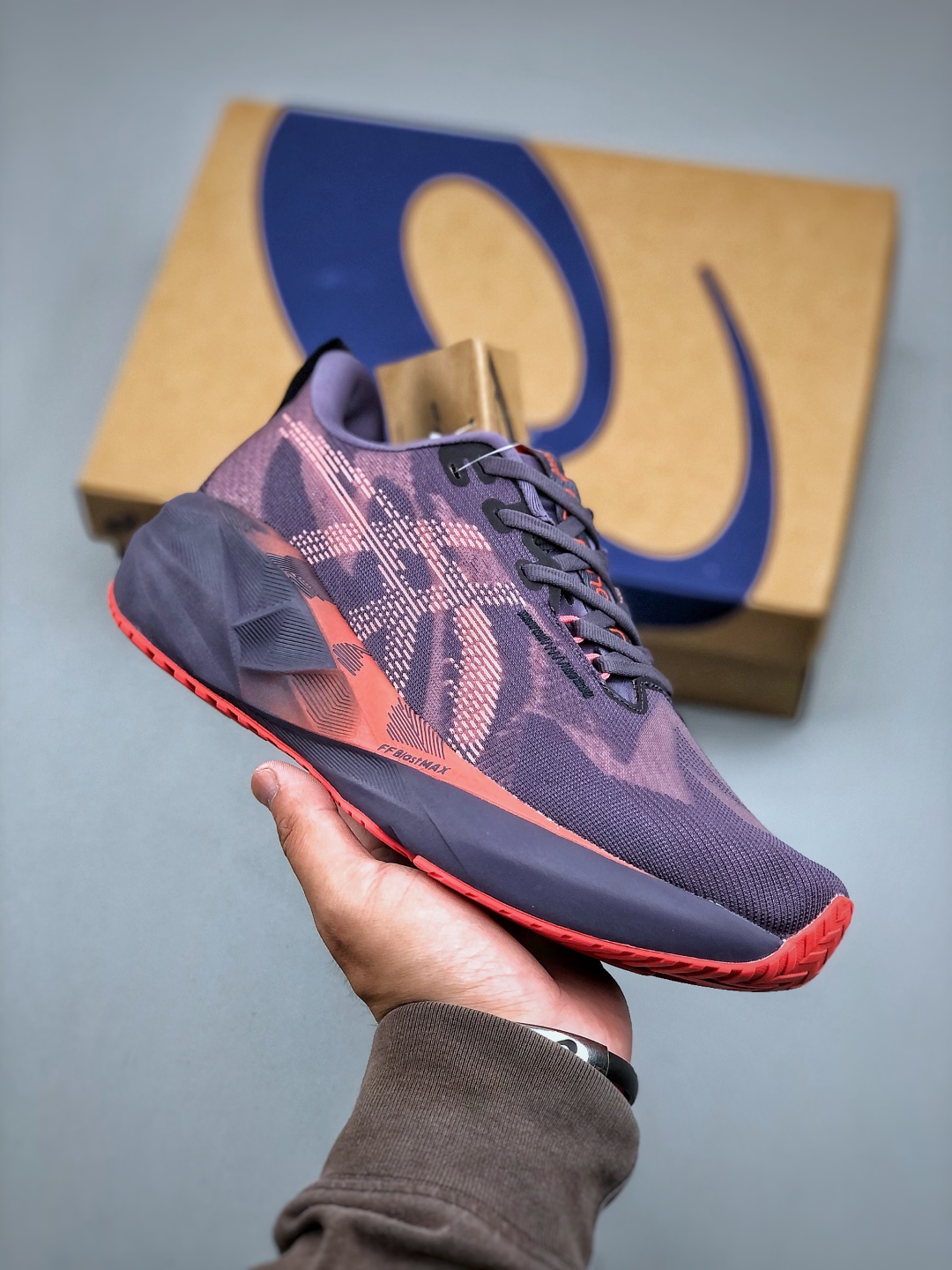 ASICS NOVABLAST 5 LE Lightweight Running Shoes - Style & Performance 2 cmp i1746824562314 6914 0 0