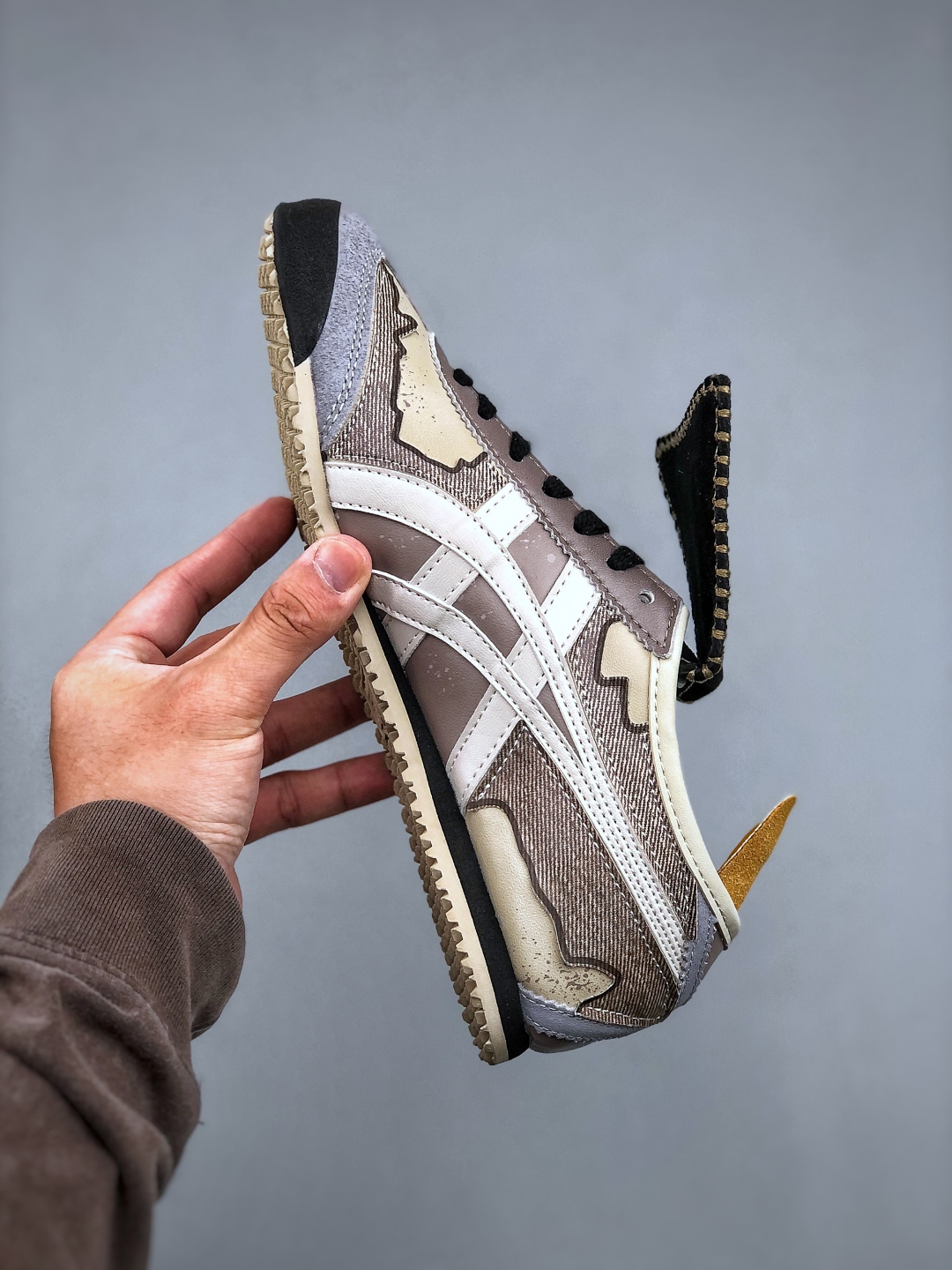 Onitsuka Tiger Mexico 66: Lightweight, Comfortable, and Stylish Sneakers 3 cmp i1746824750817 9153 0 1
