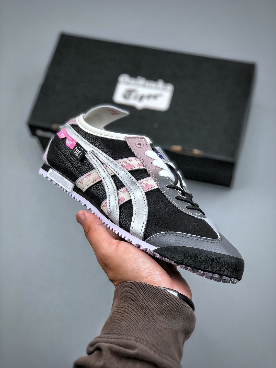 Onitsuka Tiger Mexico 66: Comfortable, Stylish, and Durable Casual Sneakers 3 cmp i1746824786510 9118 0 0
