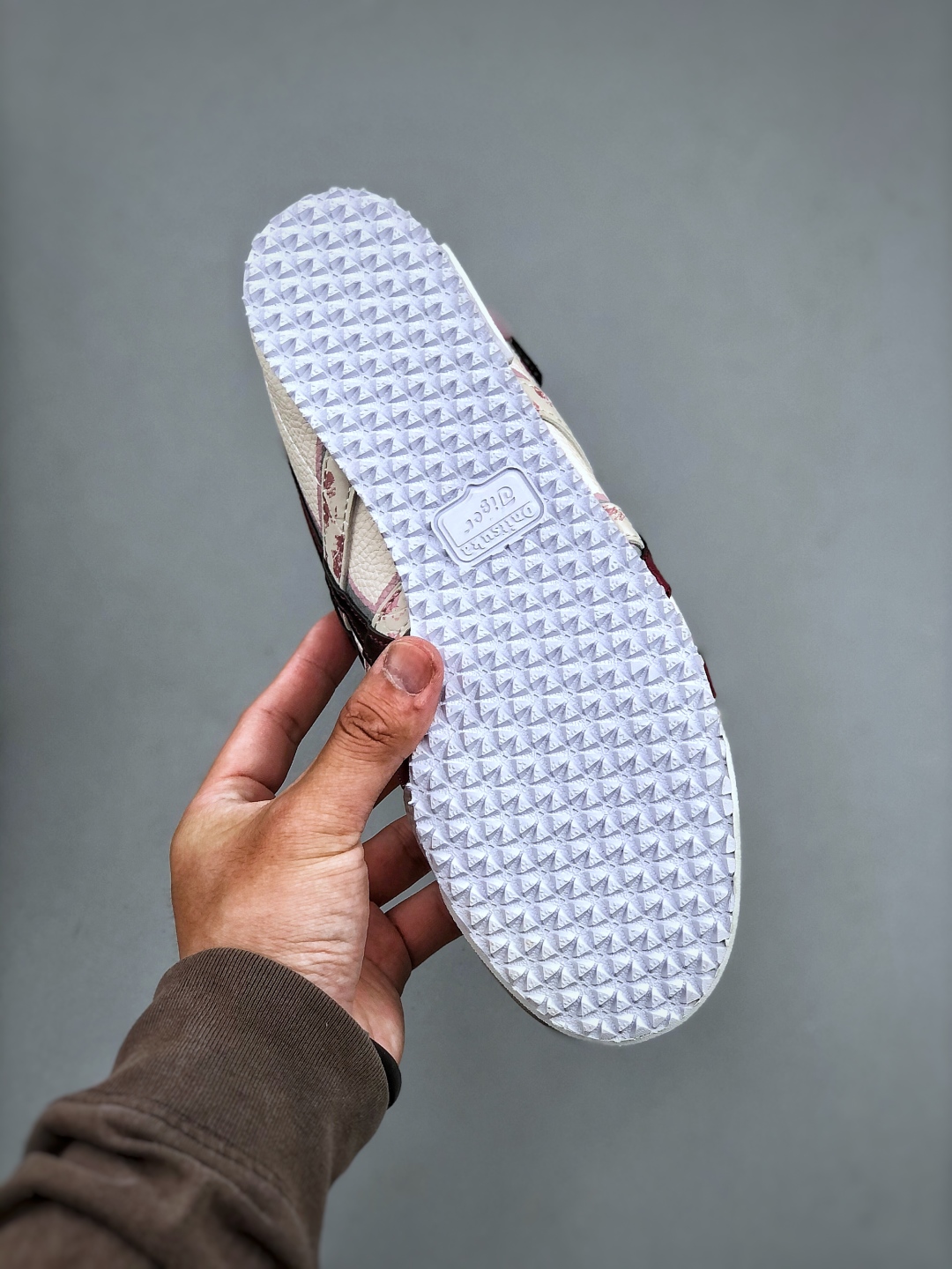 Onitsuka Tiger Mexico 66: Retro Style & Modern Comfort Sneakers 9 cmp i1746824807060 9647 0 7