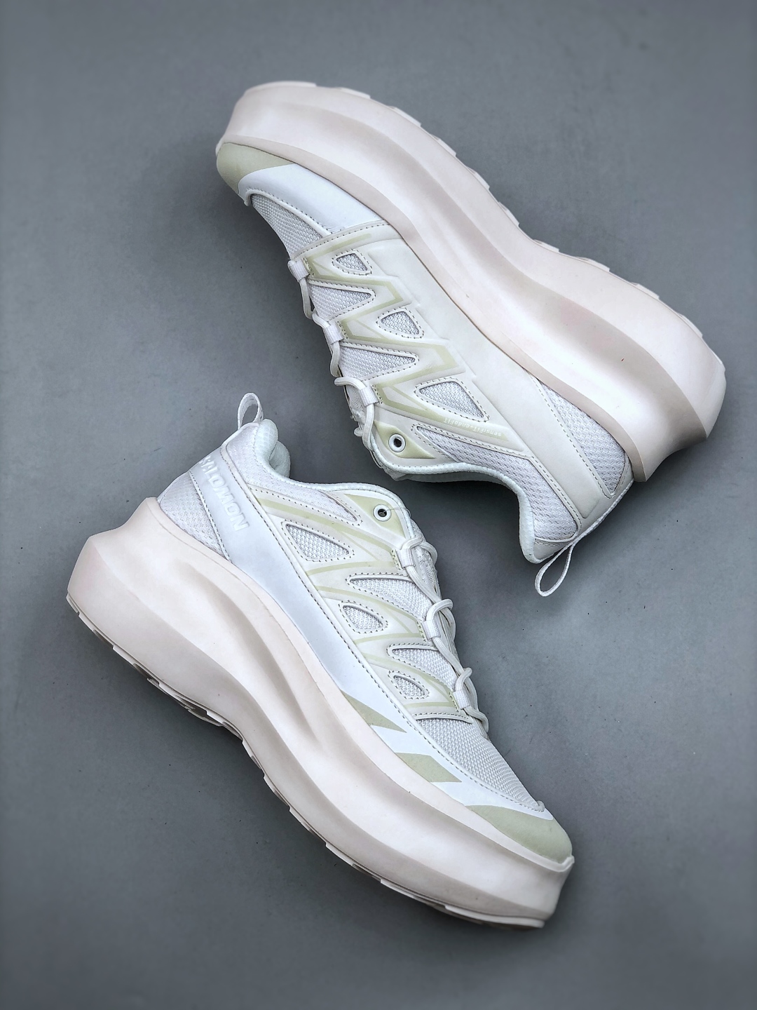 CDG x Salomon XT-6 White Chunky Sole Sneakers - Stylish & Comfortable 10 cmp i1746824875292 7681 0 8