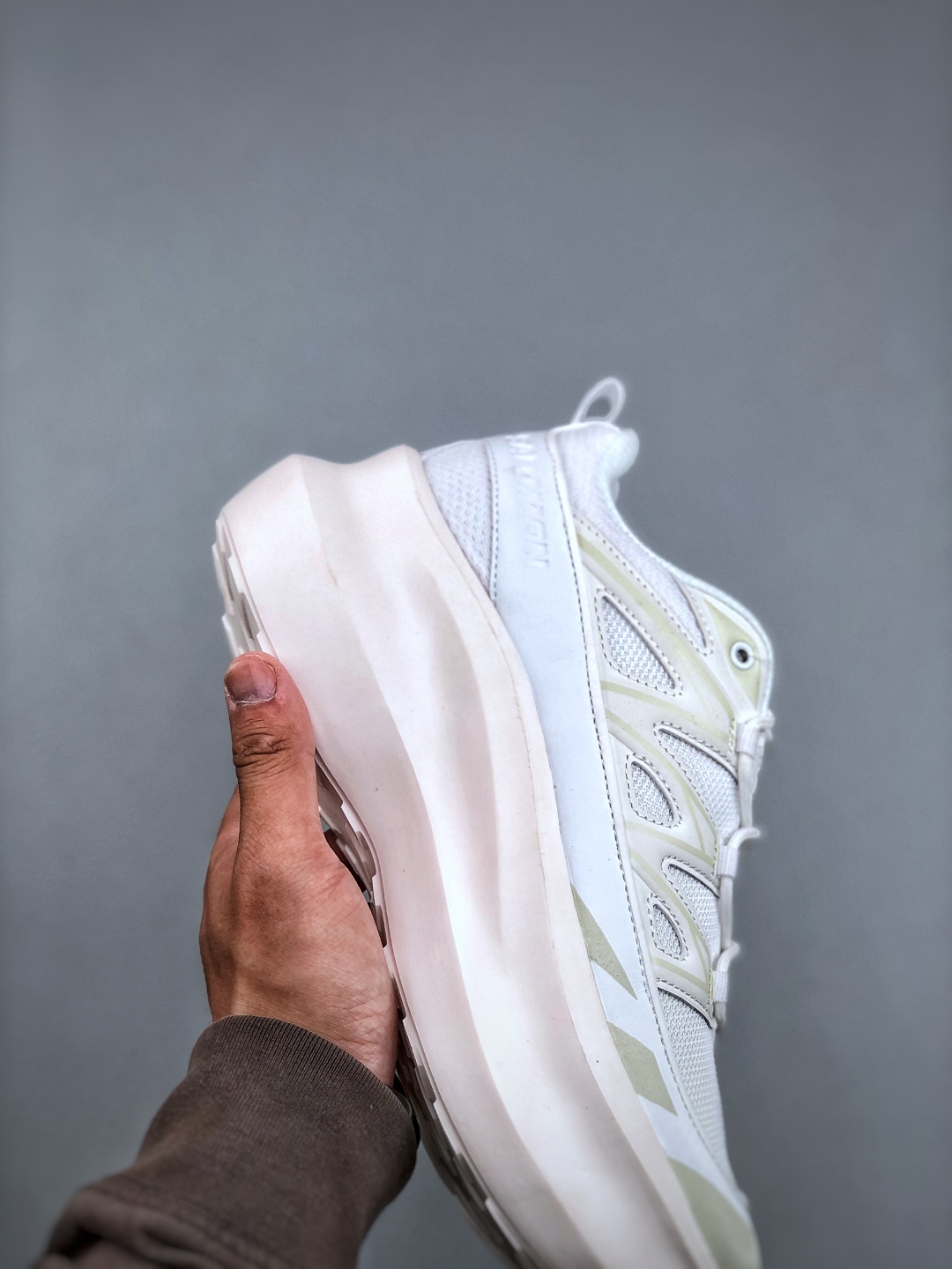 CDG x Salomon XT-6 White Chunky Sole Sneakers - Stylish & Comfortable 7 cmp i1746824877356 1699 0 5