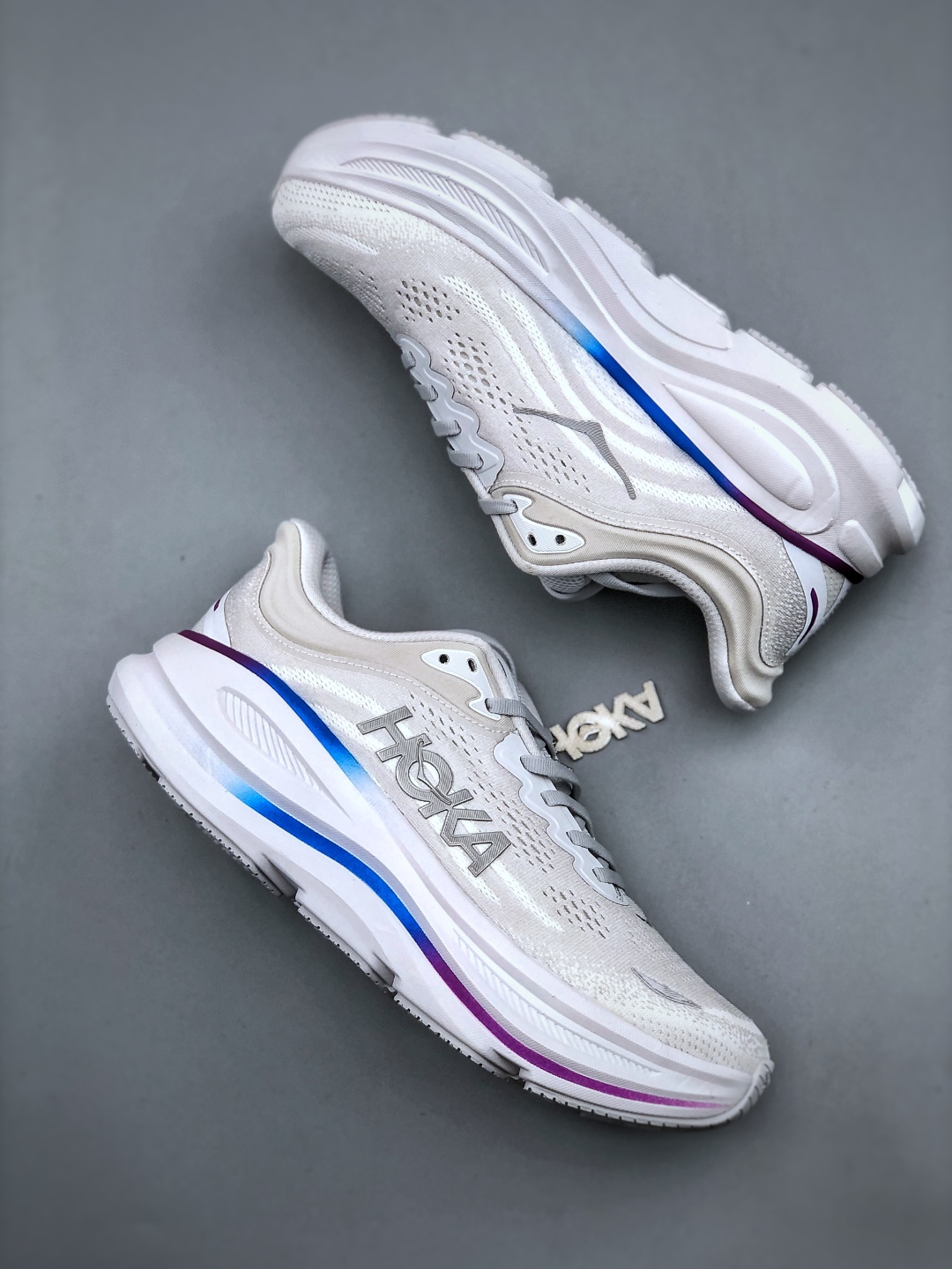 Hoka One One Bondi 9 Wide: Comfortable, Cushioned Running Shoes for Women 10 cmp i1746825170235 9538 0 8