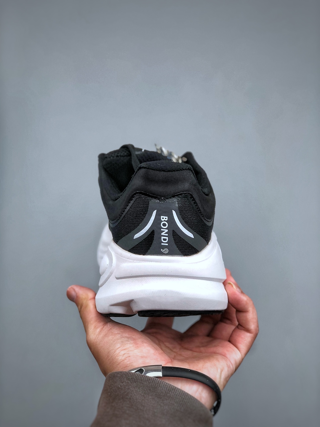 Hoka One One Bondi 9 Wide: Comfort, Slip-Resistant, Low-Top Running Shoes 8 cmp i1746825184695 1948 0 6