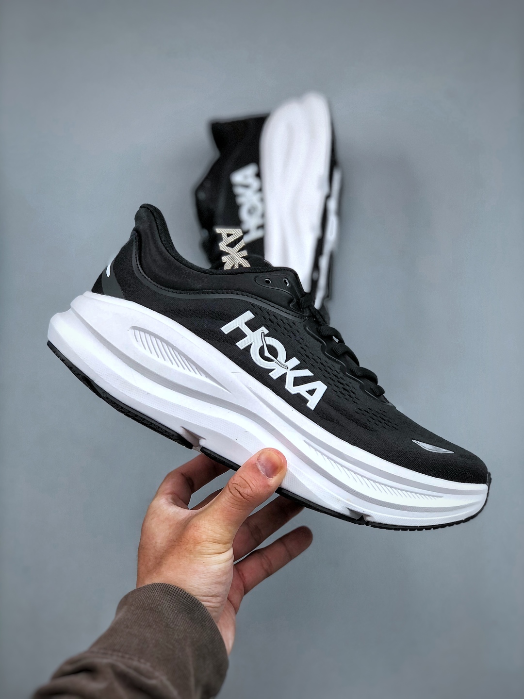 Hoka One One Bondi 9 Wide: Comfort, Slip-Resistant, Low-Top Running Shoes 5 cmp i1746825193502 1518 0 3