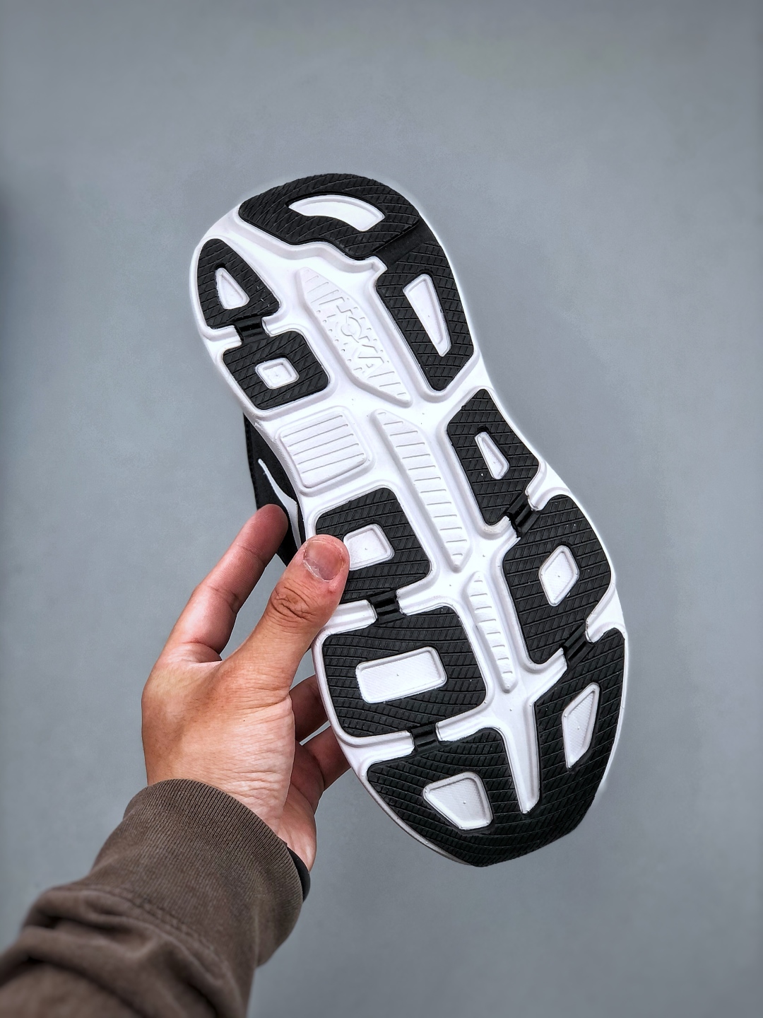 Hoka One One Bondi 9 Wide: Comfort, Slip-Resistant, Low-Top Running Shoes 9 cmp i1746825193510 901 0 7