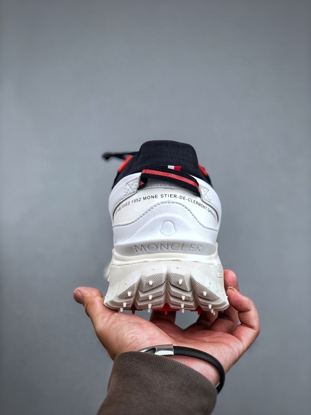 460 OK版本 Moncler 盟可睐/蒙口 Trailgrip GTX 抗撕裂材质山地户外鞋 M00150M6291