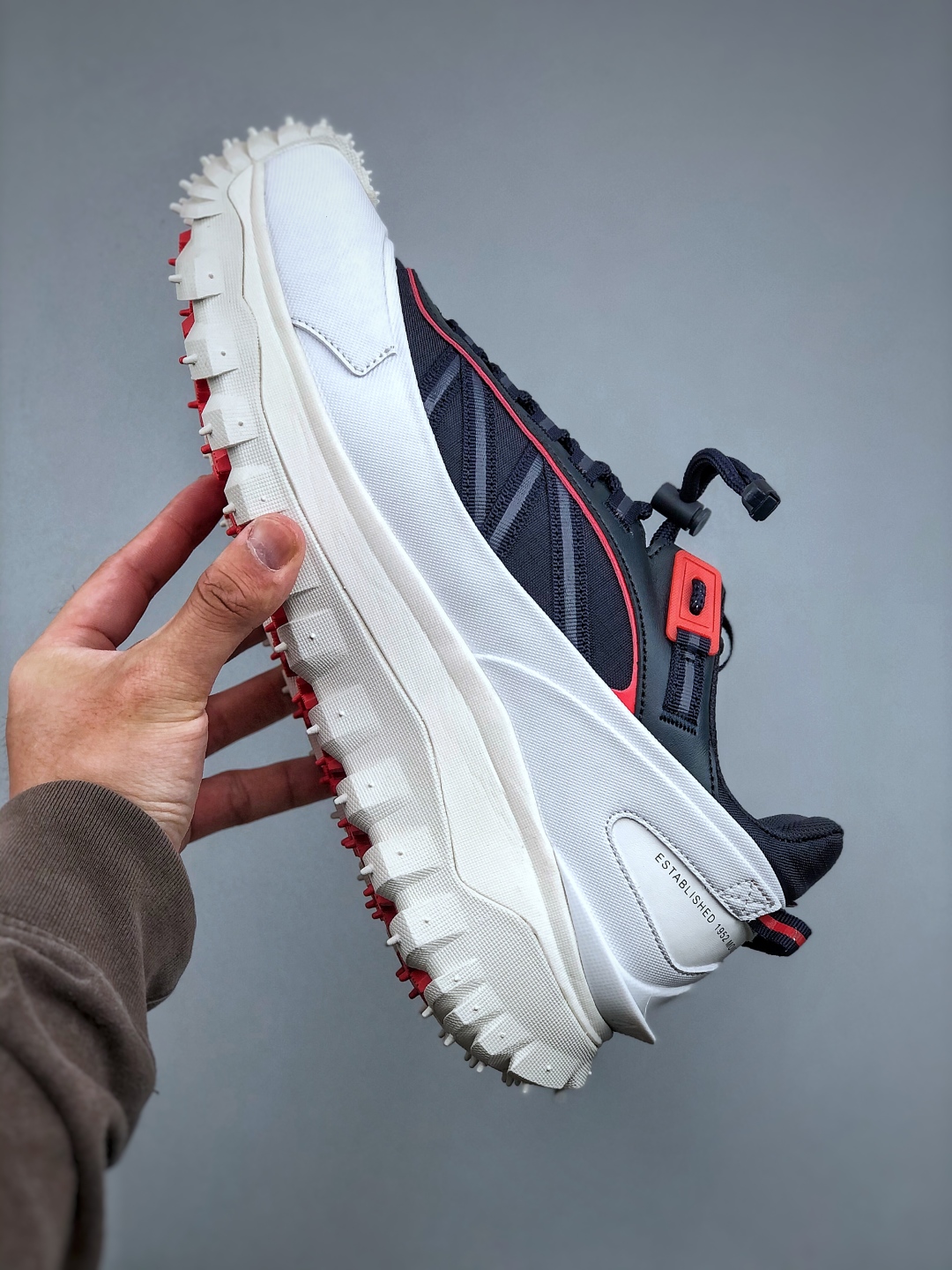 460 OK版本 Moncler 盟可睐/蒙口 Trailgrip GTX 抗撕裂材质山地户外鞋 M00150M6291
