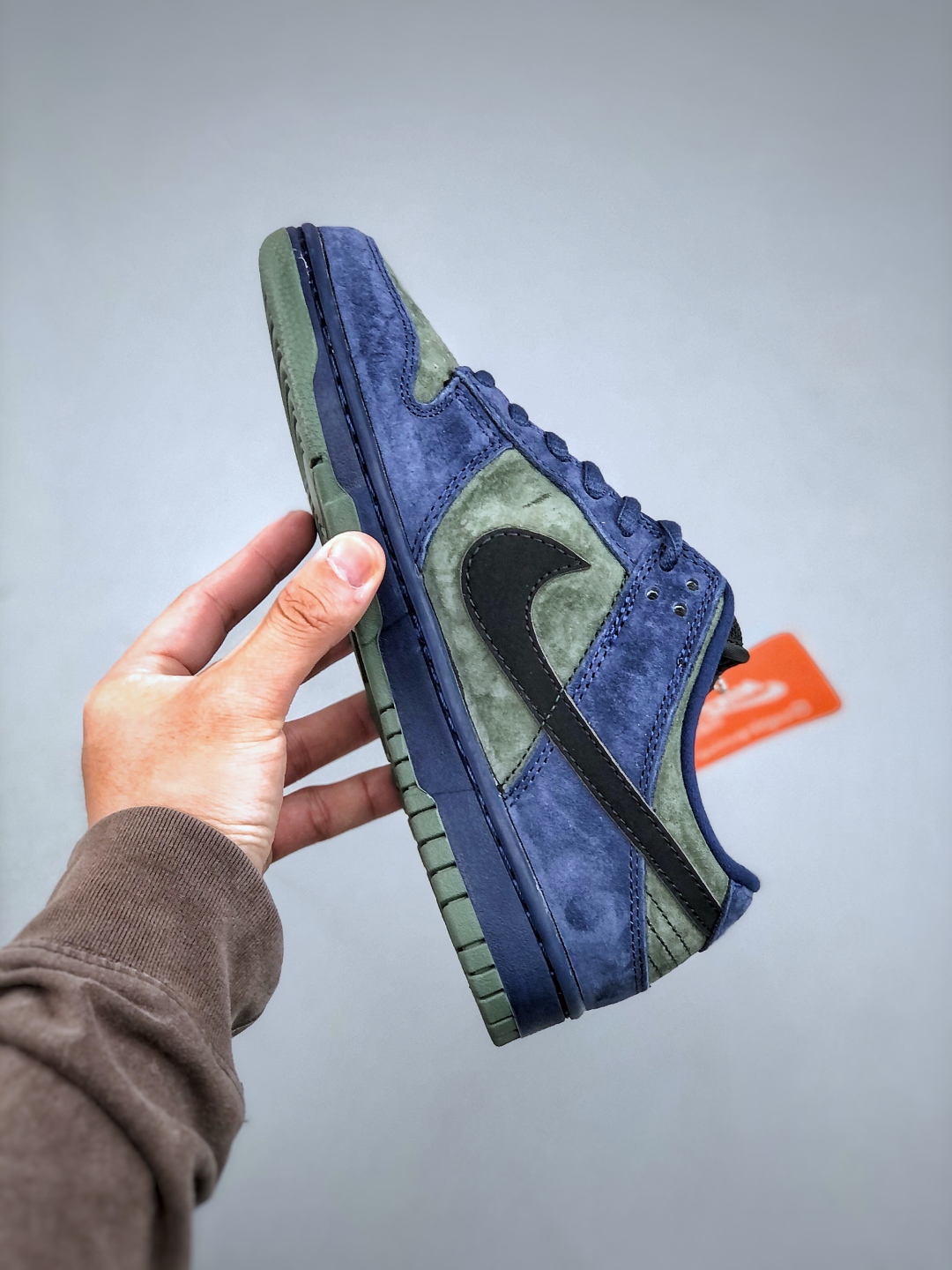 Supreme x Nike SB Dunk Low Ocean Fog Limited Edition Sneakers 3 cmp i1746826168539 8489 0 1