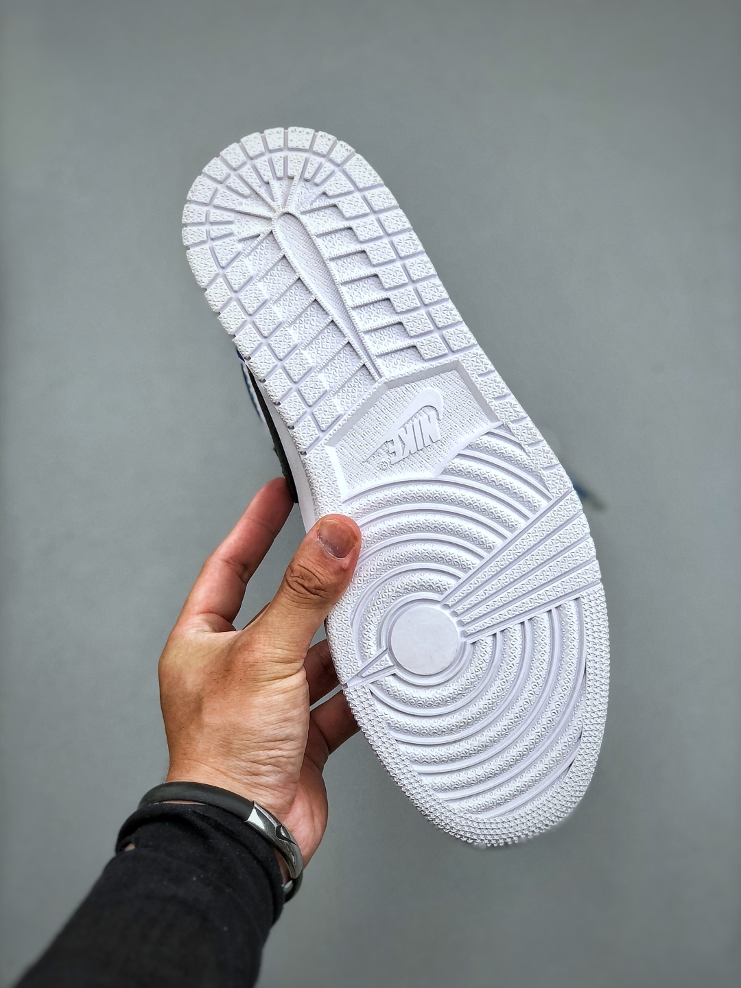 Air Jordan 1 High OG Basketball Shoes - Stylish and Comfortable - All Sizes 9 cmp i1746910768749 1464 0 7
