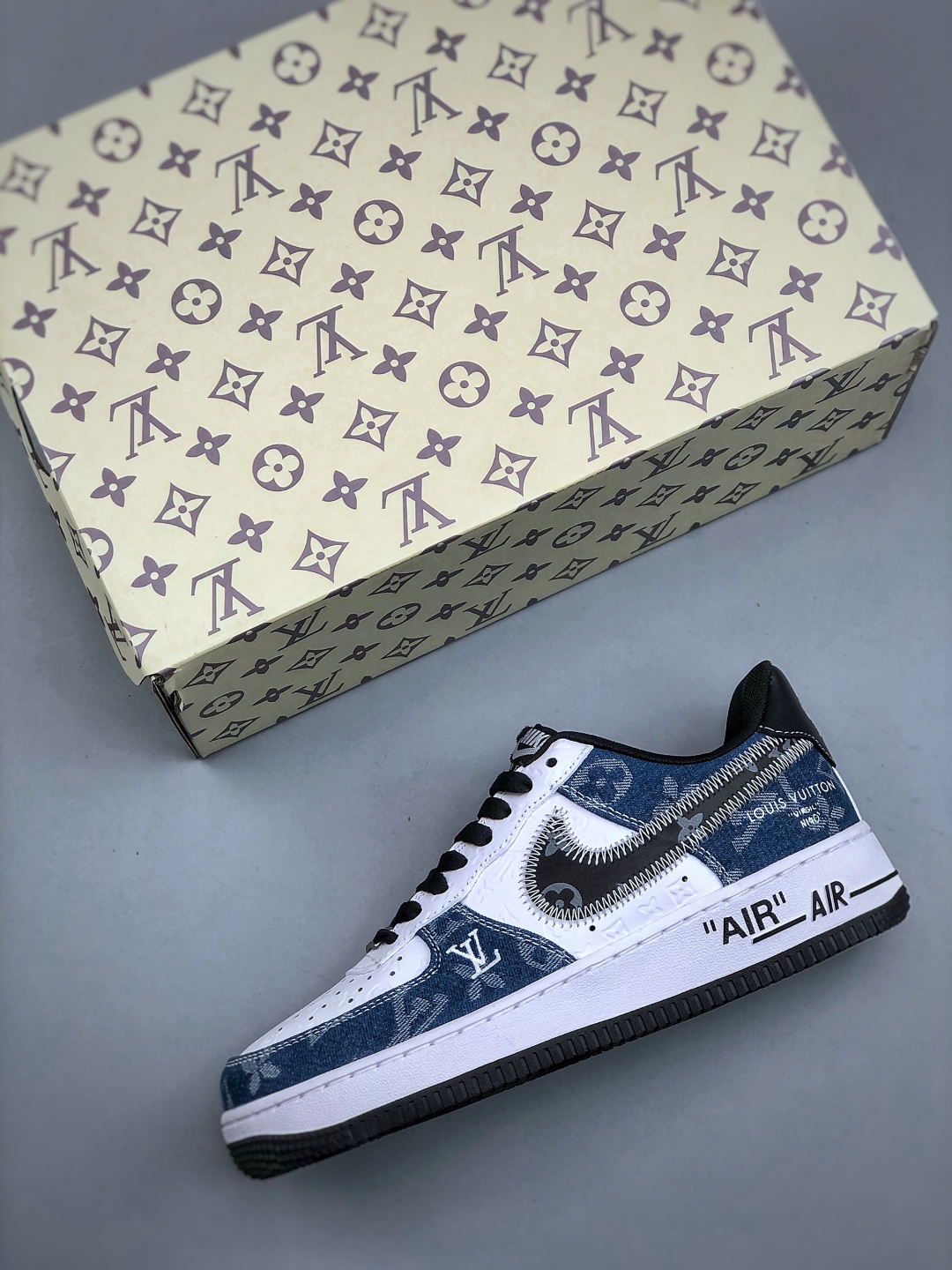 Air Force 1 '07 Low Louis Vuitton Collab Blue Denim Sneakers 4 cmp i1746910880828 80 0 2