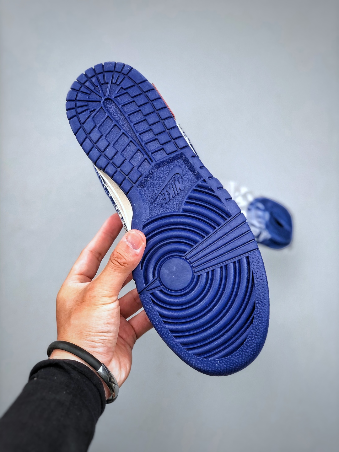 Nike SB Dunk Low Louis Vuitton Blue Denim Sneakers - Premium Custom Edition 9 cmp i1746911233186 2707 0 7